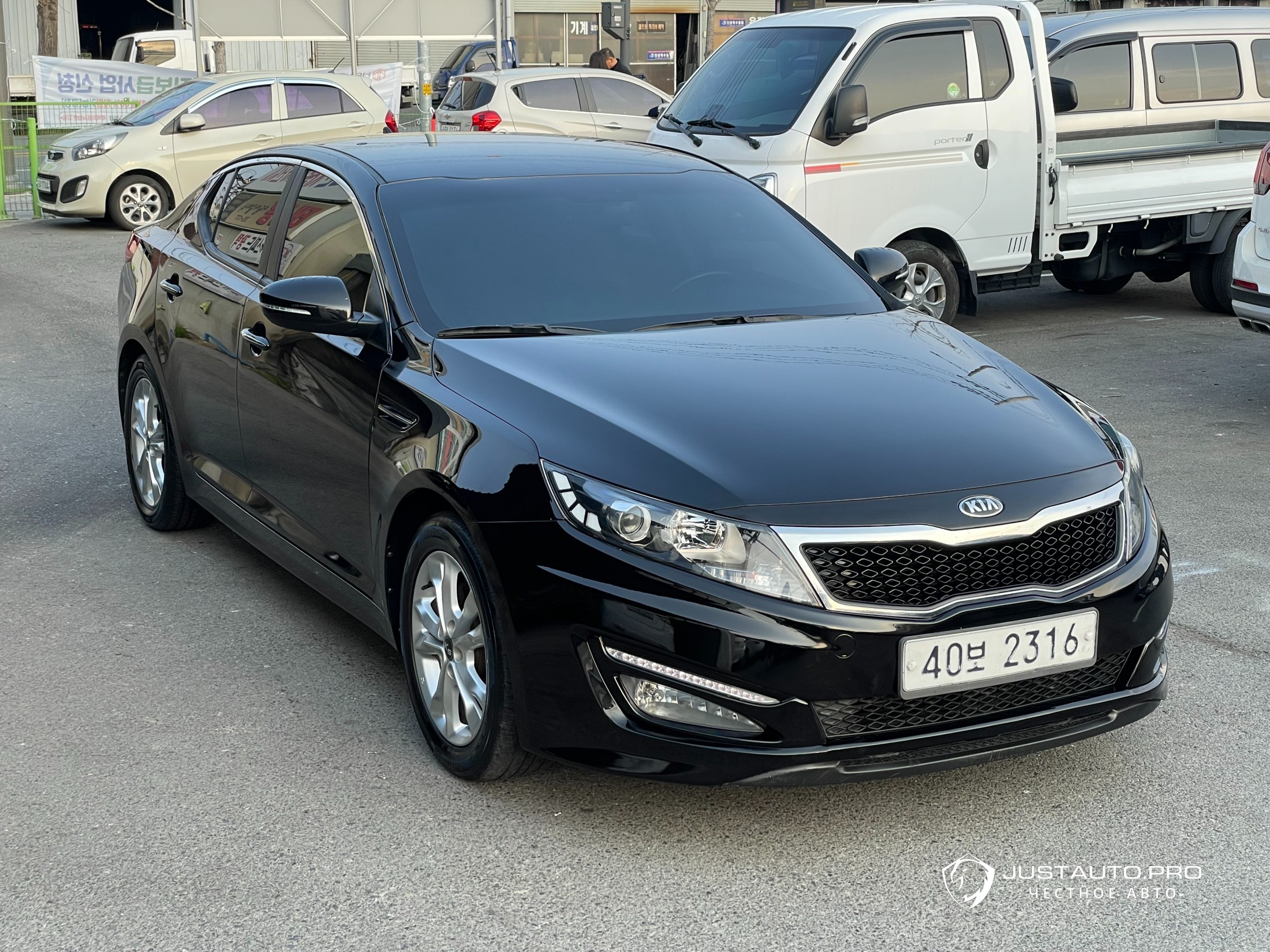 Автомобиль Kia K5