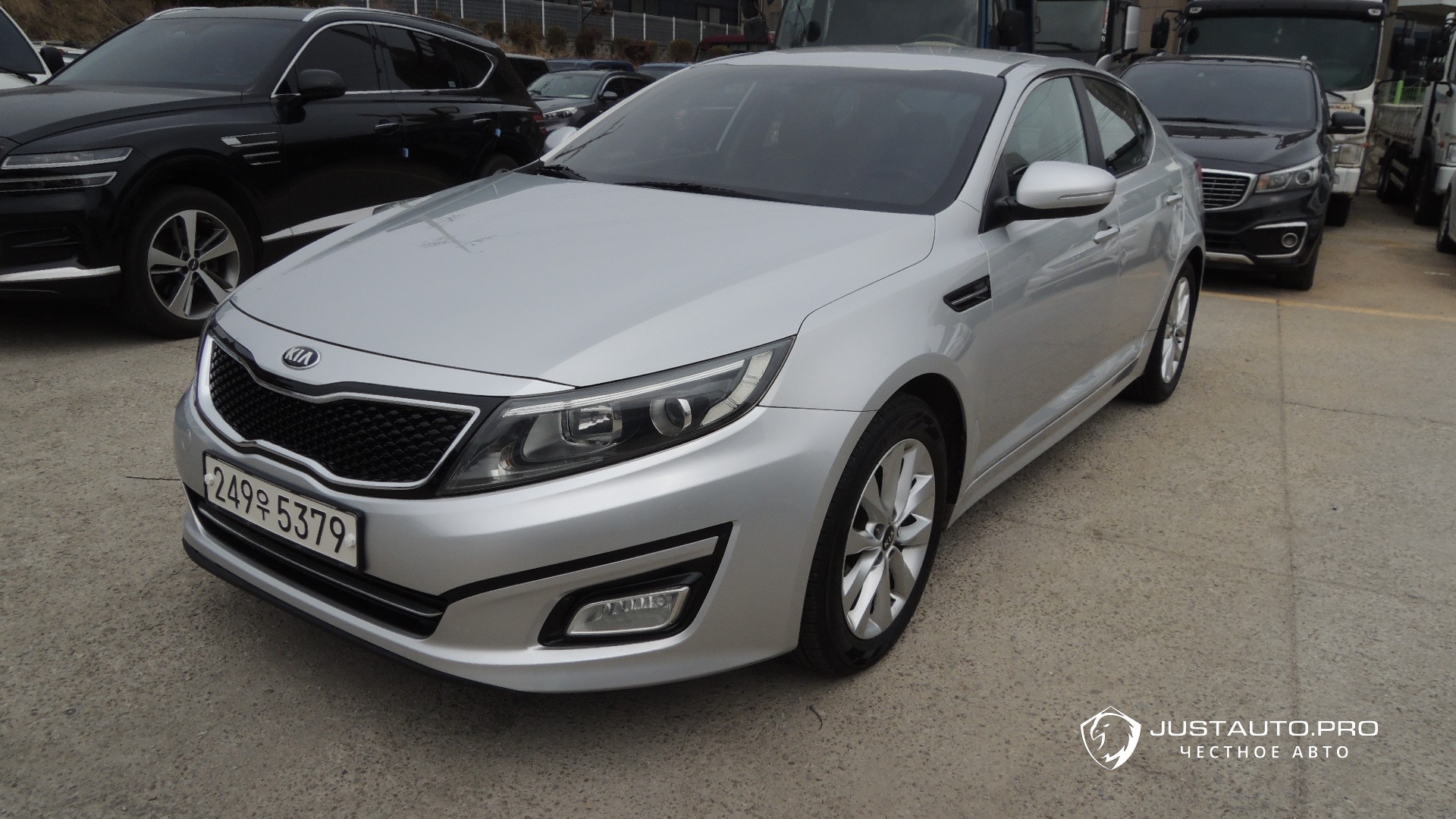 Автомобиль Kia K5
