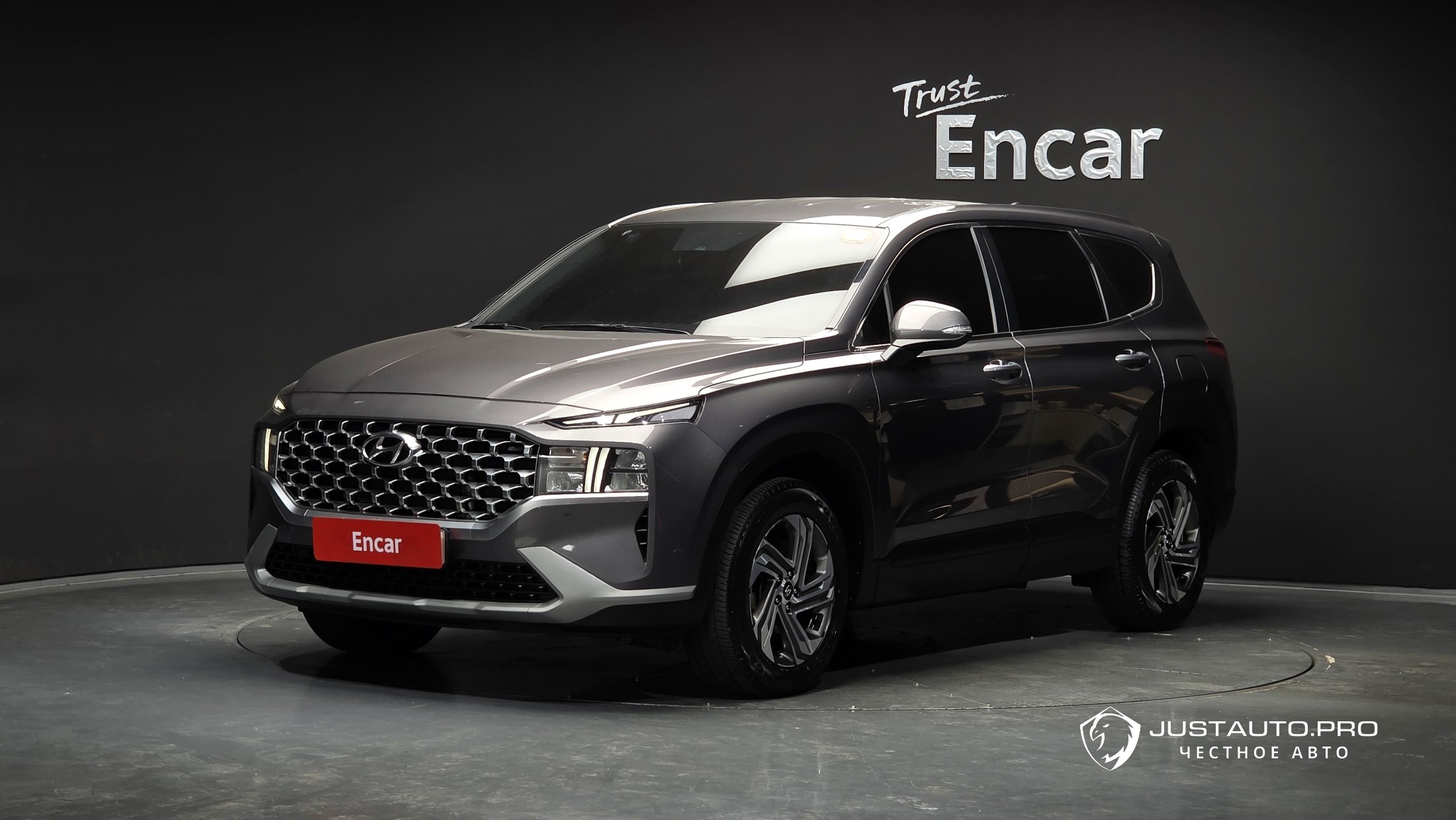 Автомобиль Hyundai Santafe