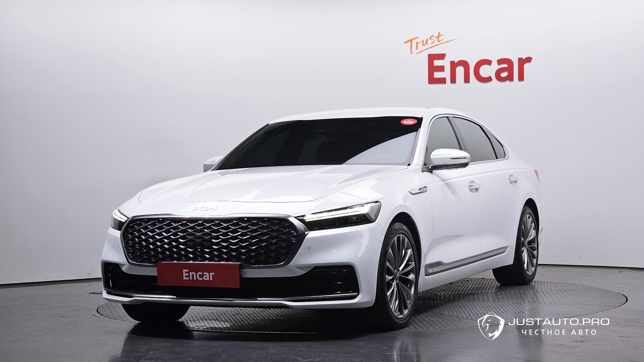 Автомобиль Kia K9