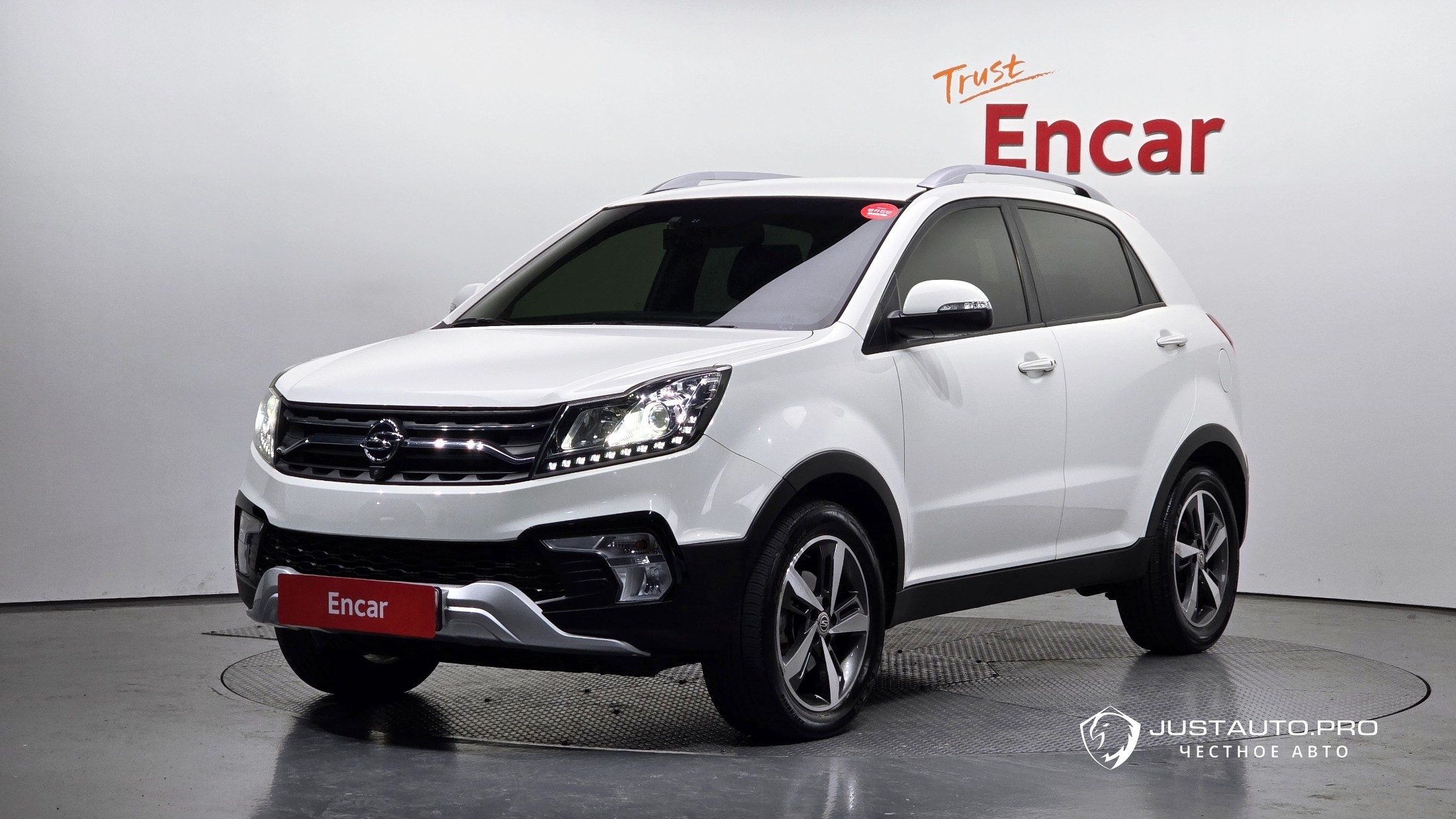 Автомобиль KG_Mobility_Ssangyong KORANDO