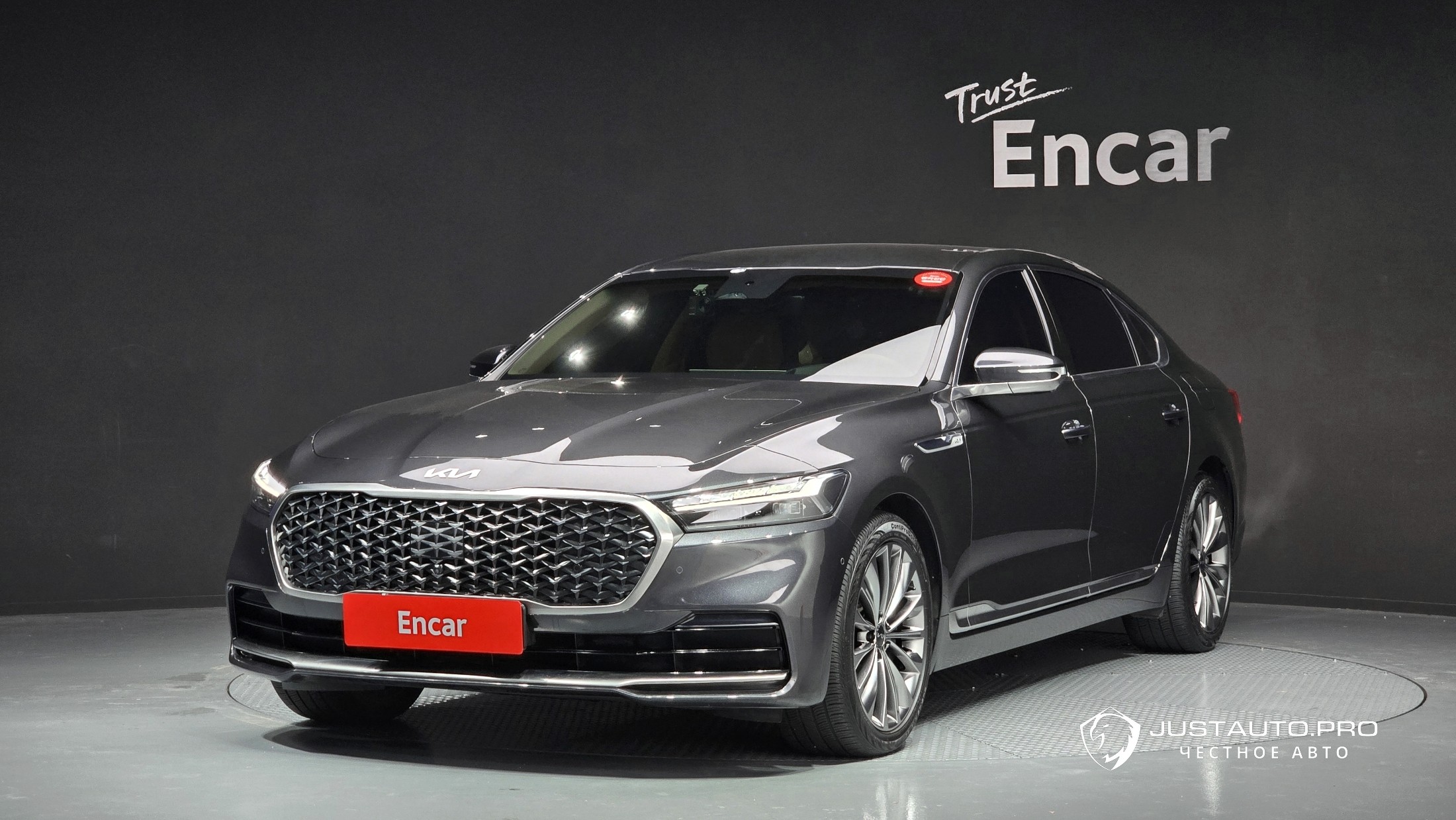 Автомобиль Kia K9