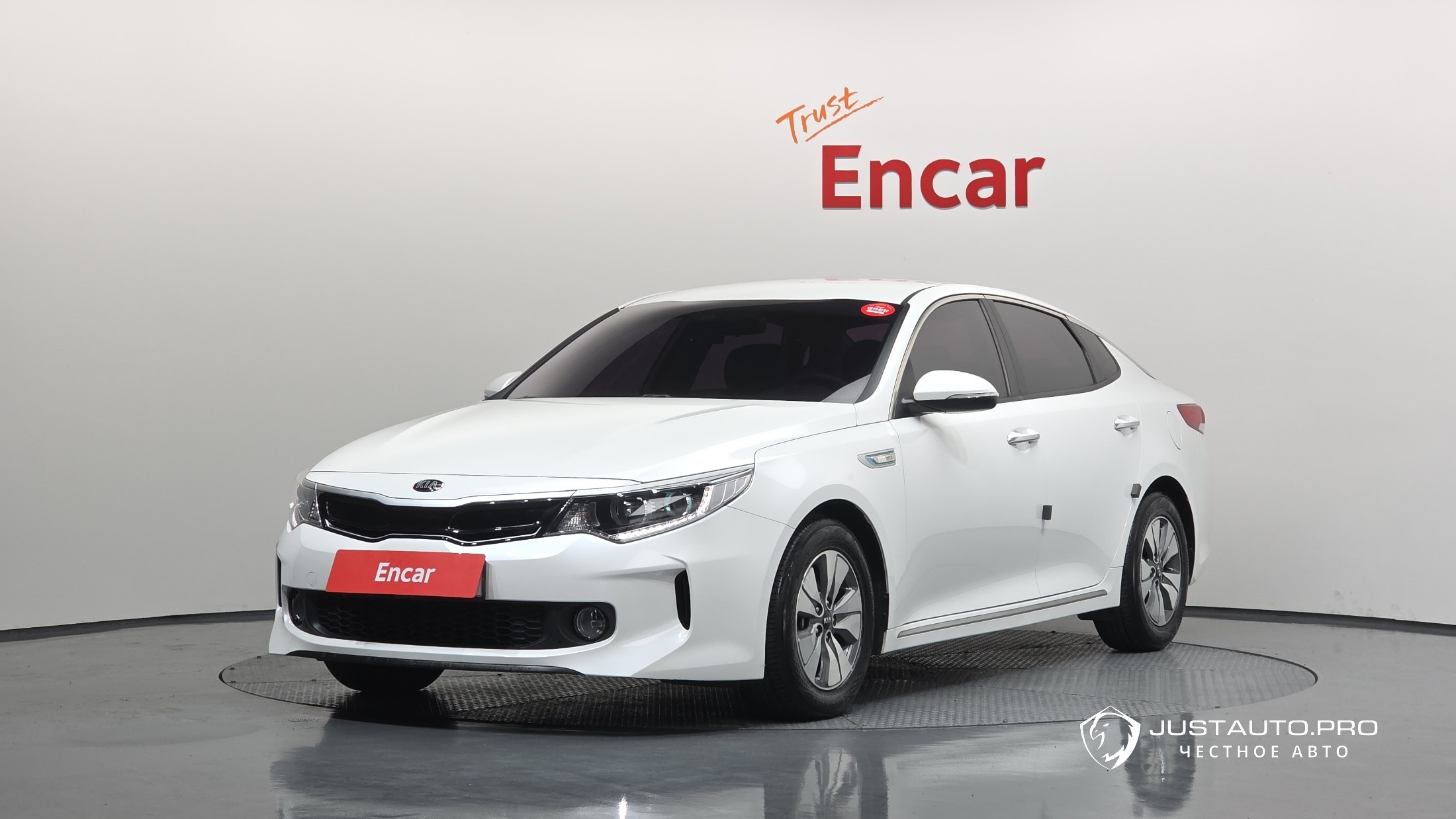 Автомобиль Kia K5