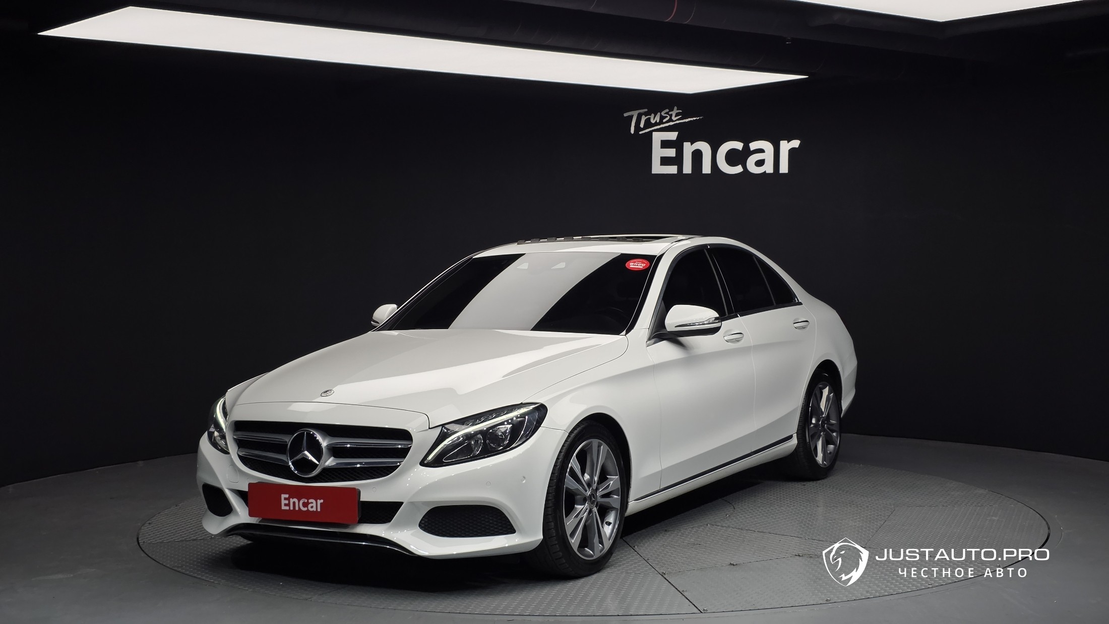 Автомобиль Mercedes-Benz C-Class