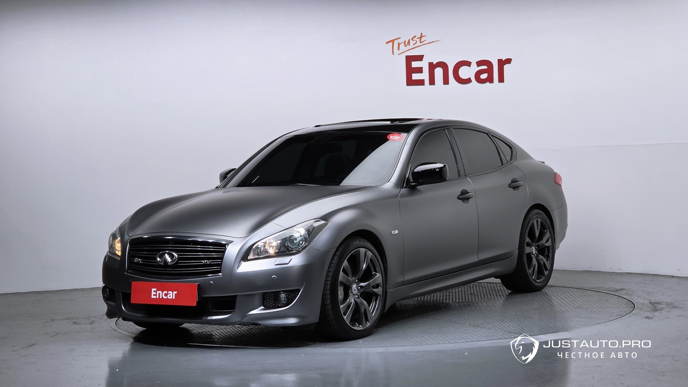 Автомобиль Infiniti M