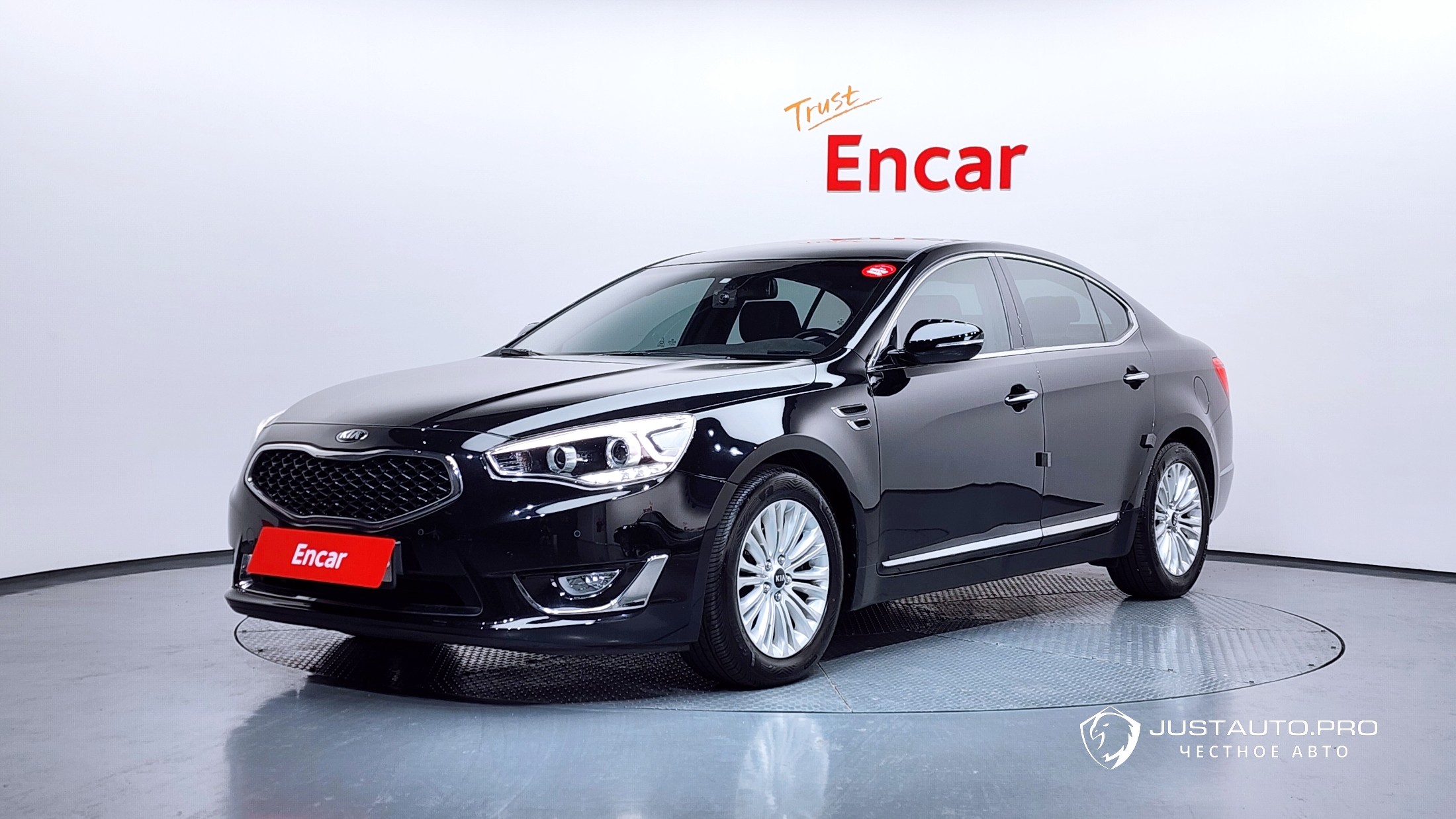 Автомобиль Kia K7