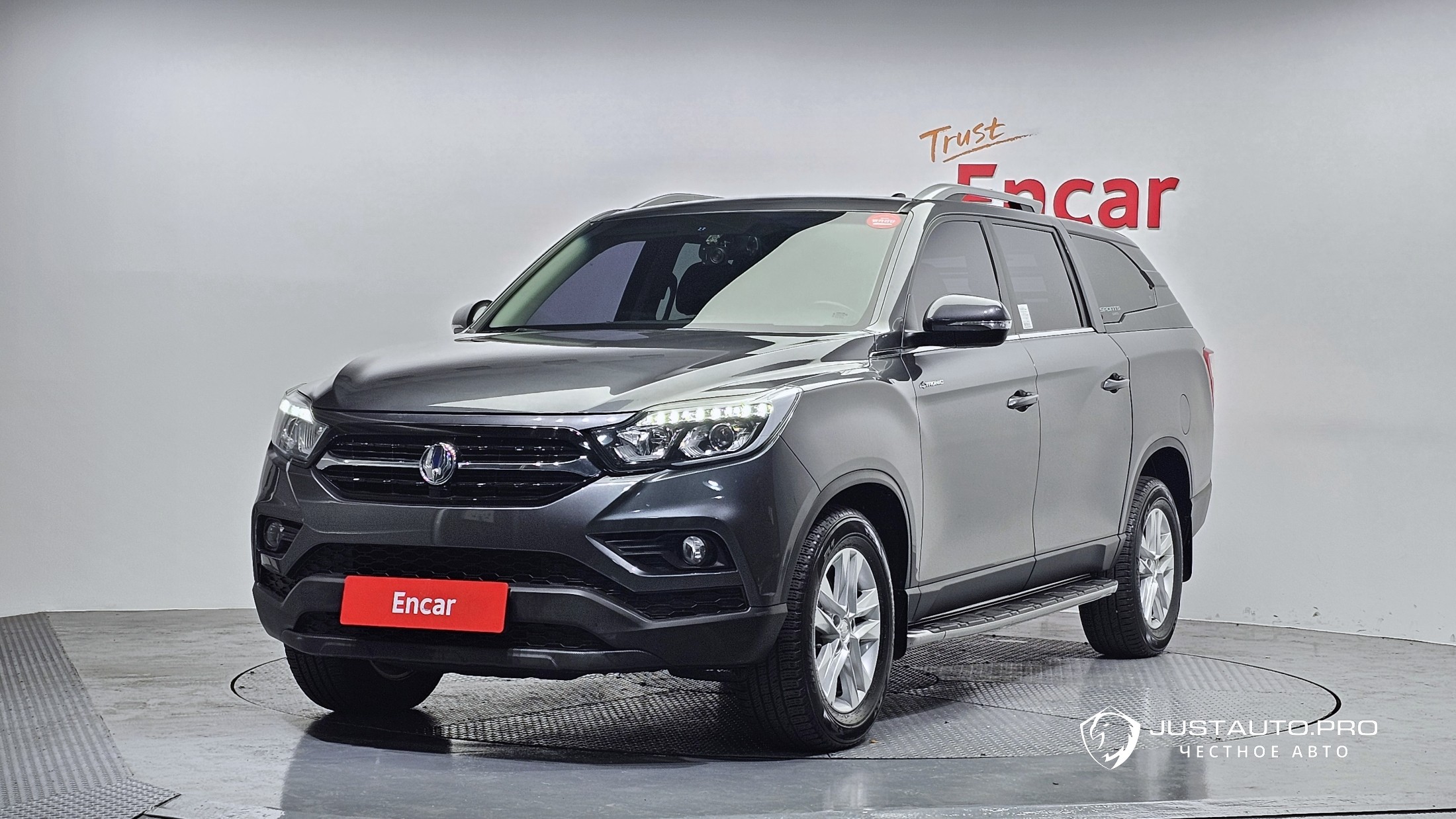 Автомобиль KG_Mobility_Ssangyong Rexton