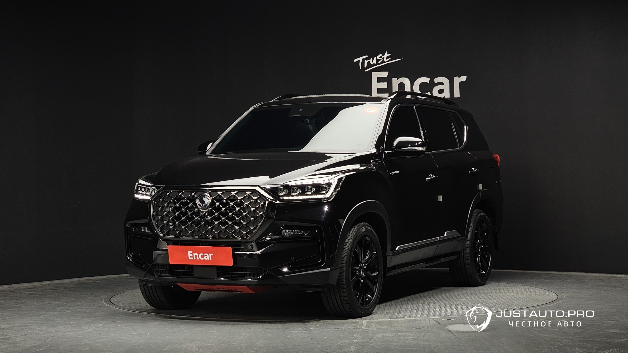 Автомобиль KG_Mobility_Ssangyong Rexton