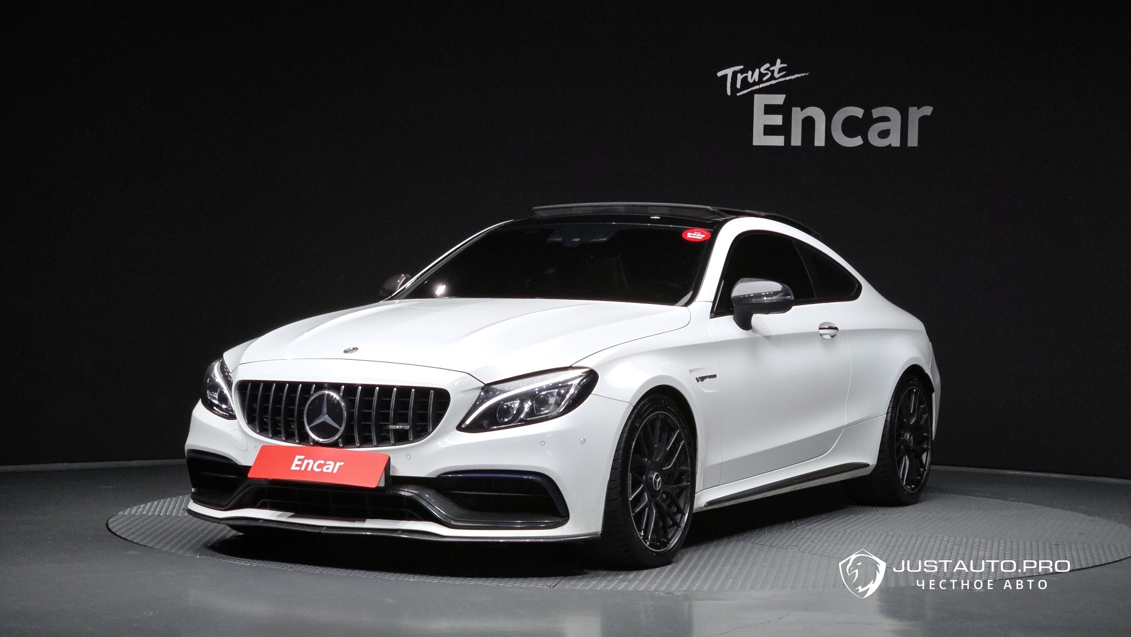 Автомобиль Mercedes-Benz C-Class