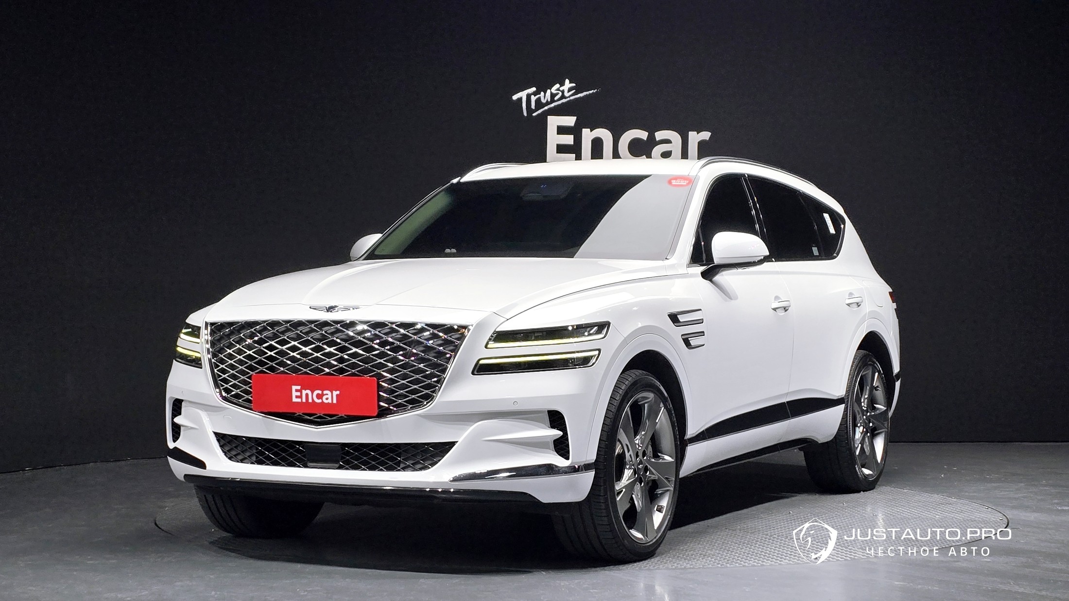 Автомобиль Genesis GV80