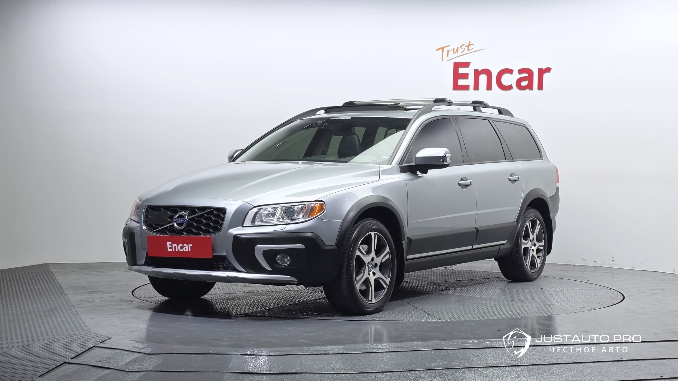 Автомобиль Volvo XC70