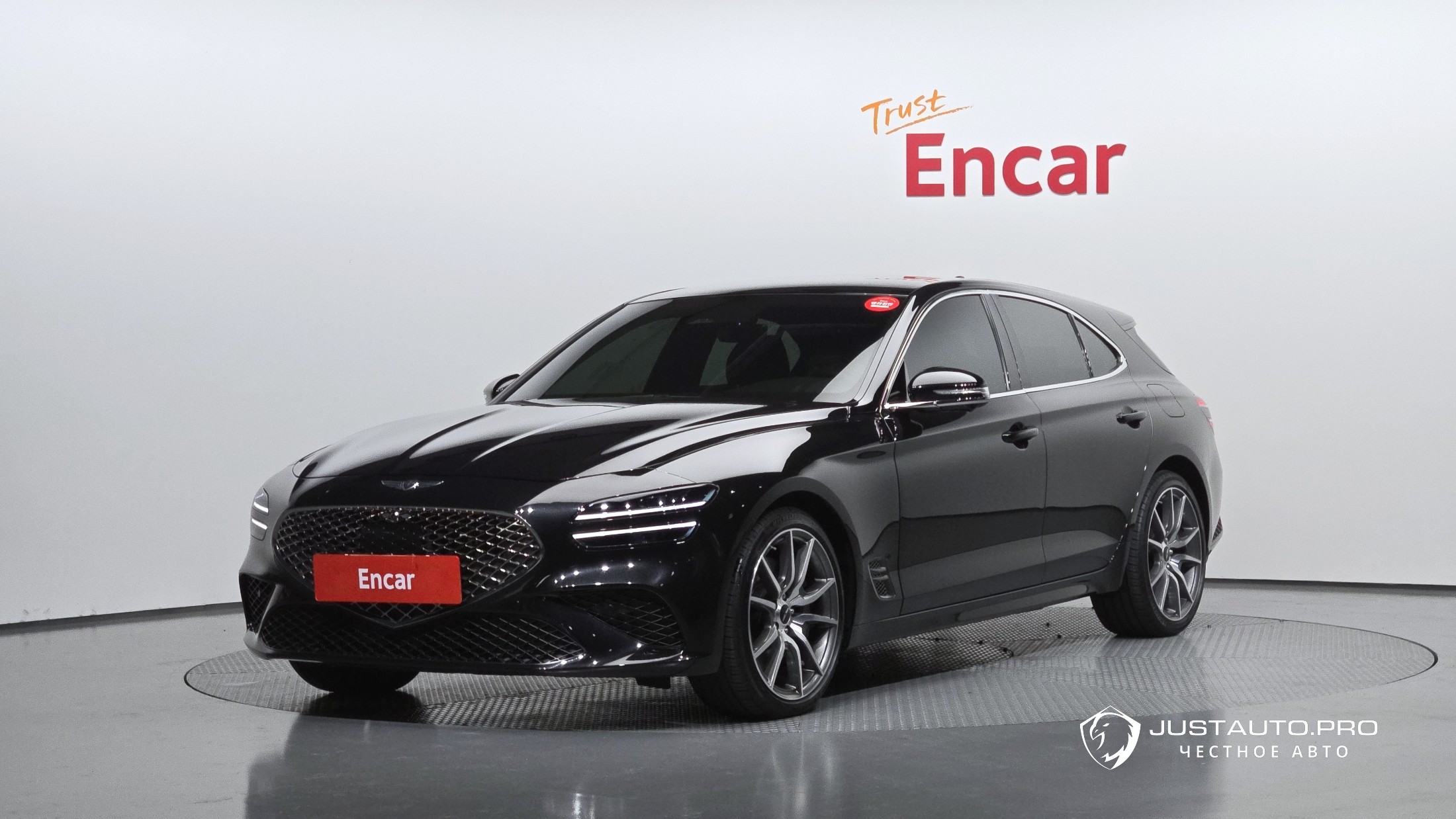 Автомобиль Genesis G70