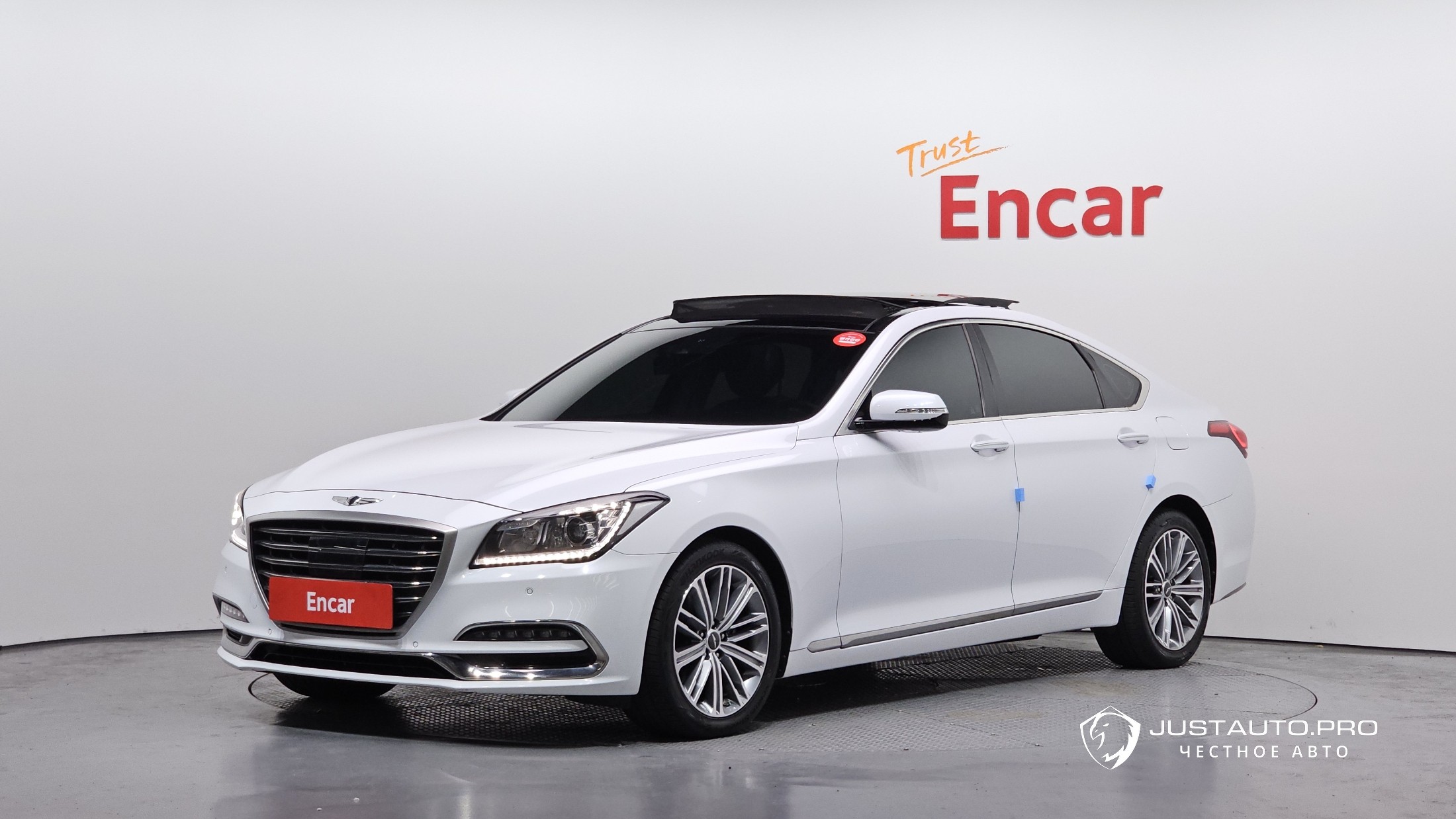 Автомобиль Genesis G80