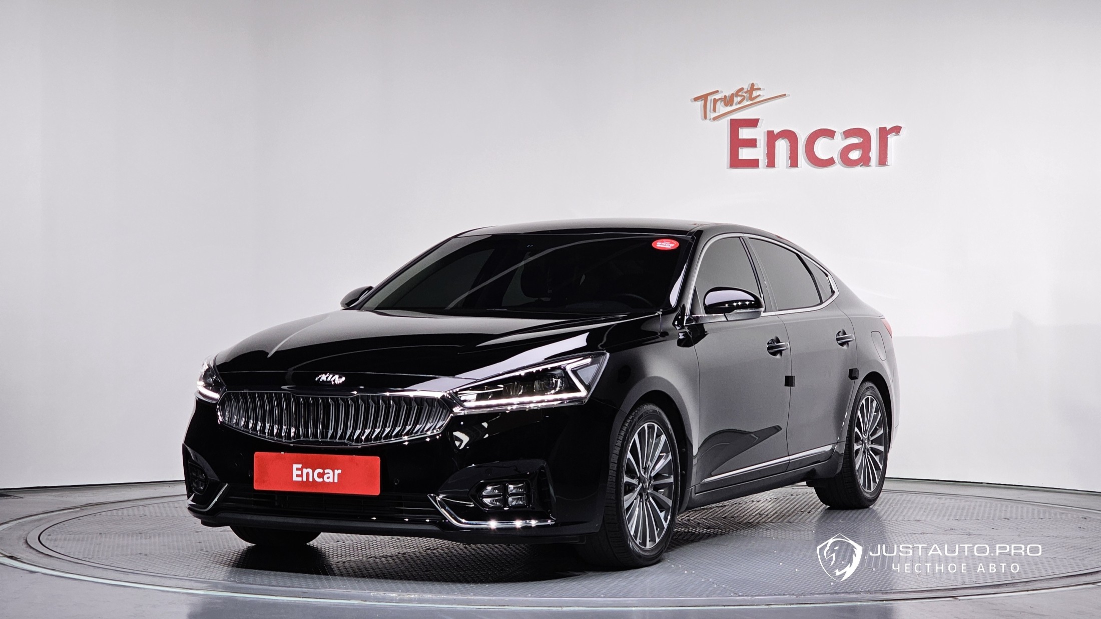Автомобиль Kia K7