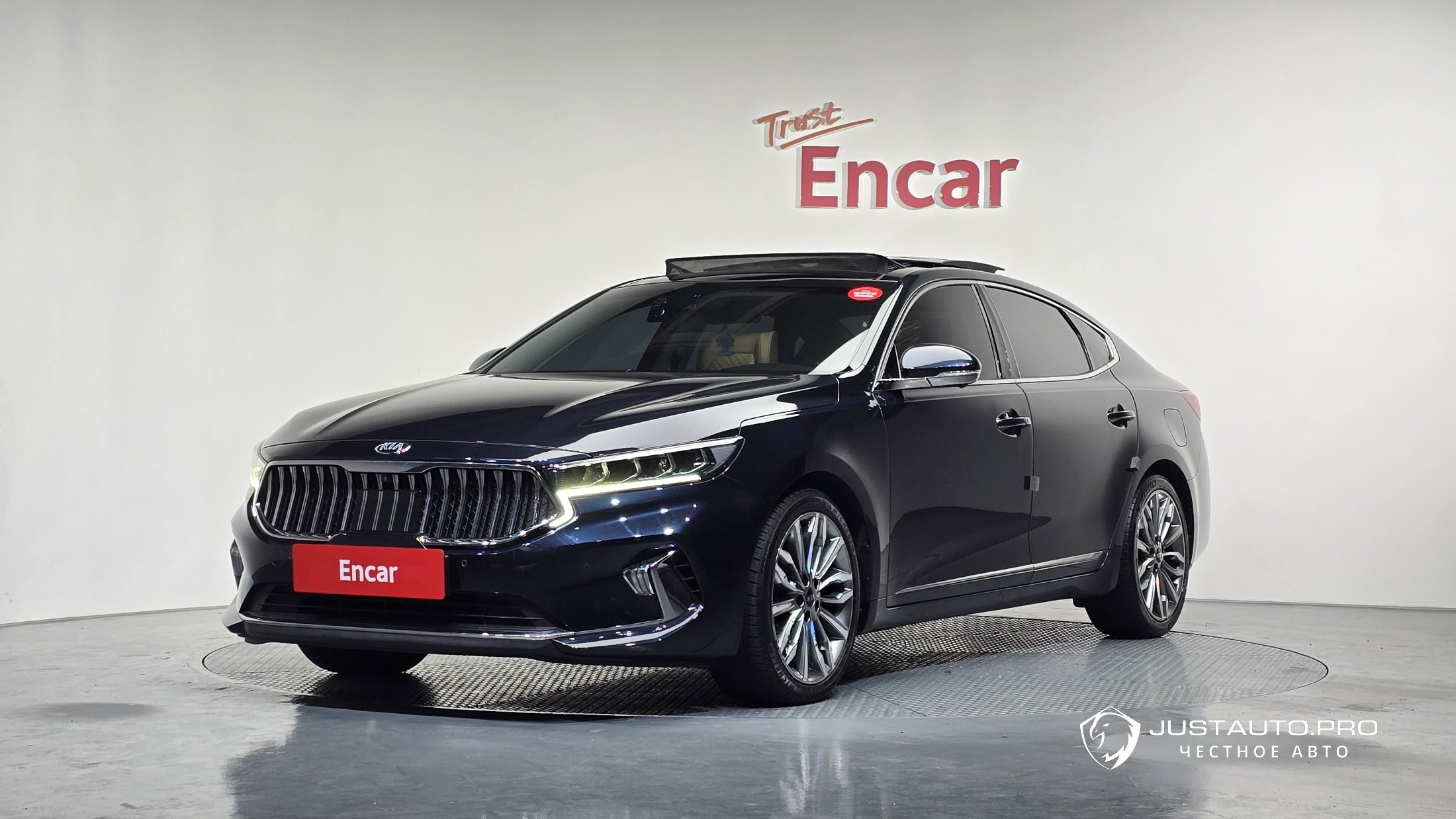 Автомобиль Kia K7