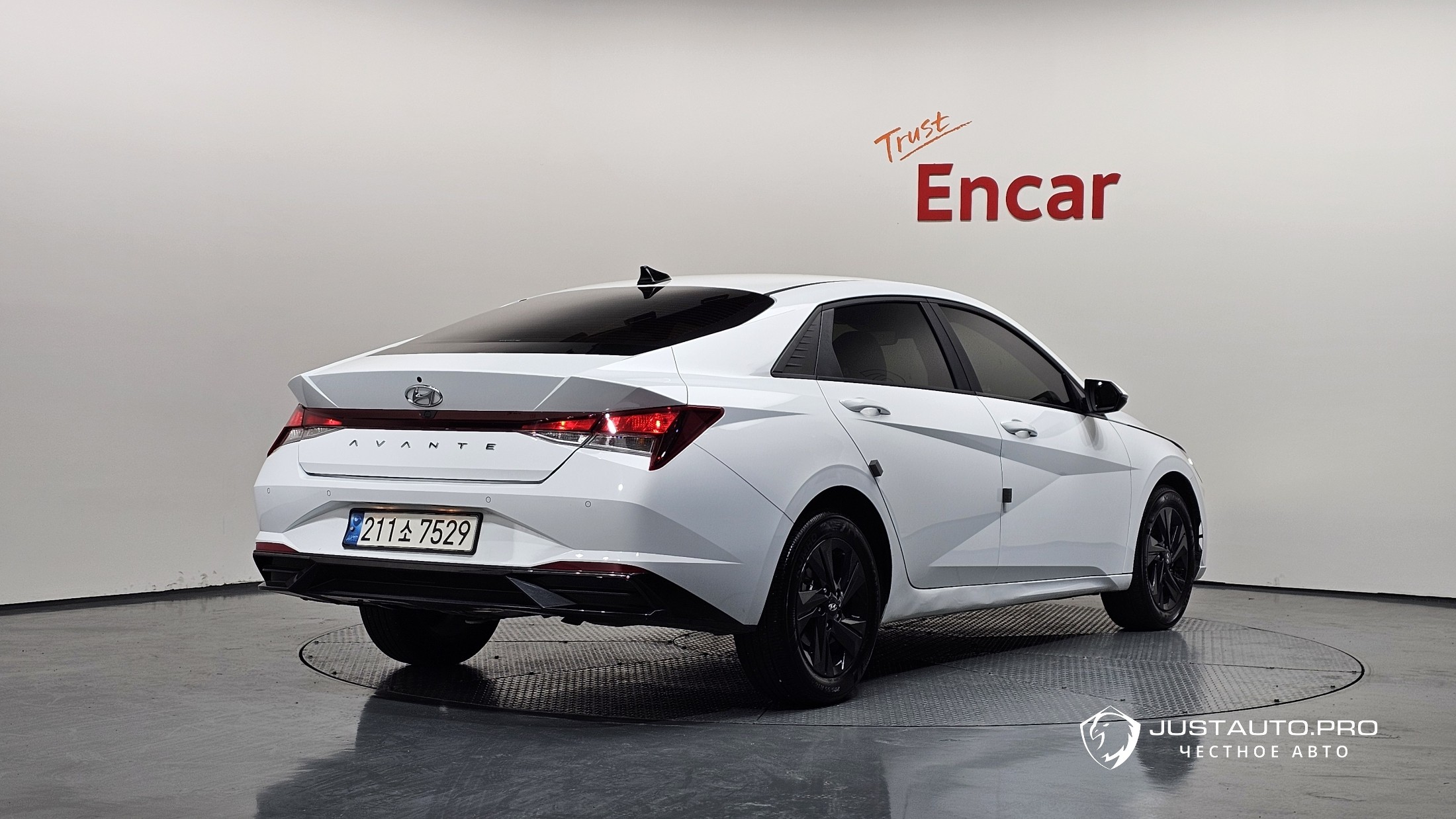 Автомобиль Hyundai AVANTE