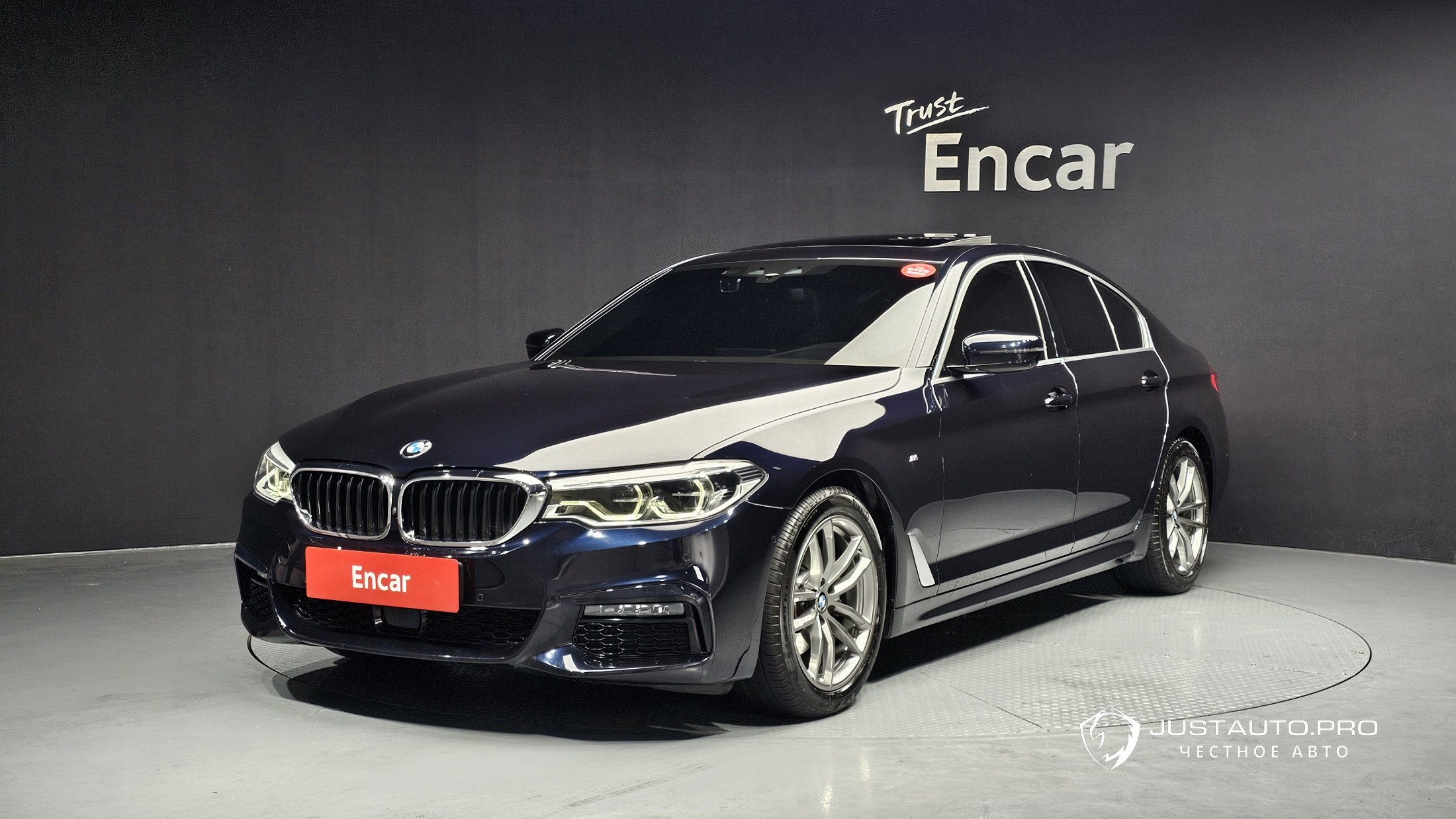 Автомобиль BMW 5-Series