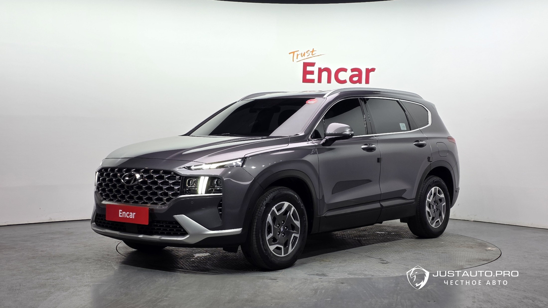 Автомобиль Hyundai Santafe