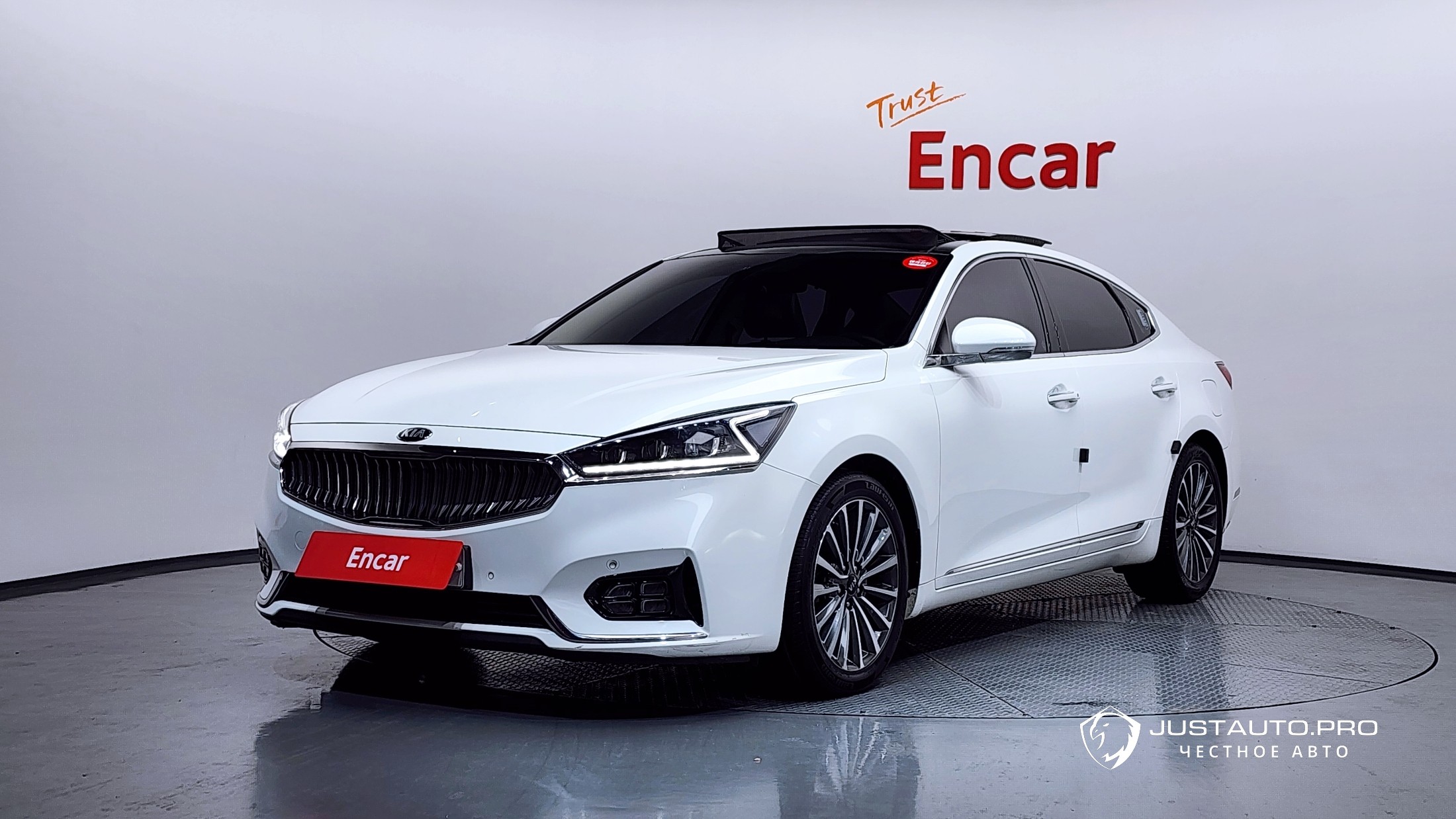 Автомобиль Kia K7