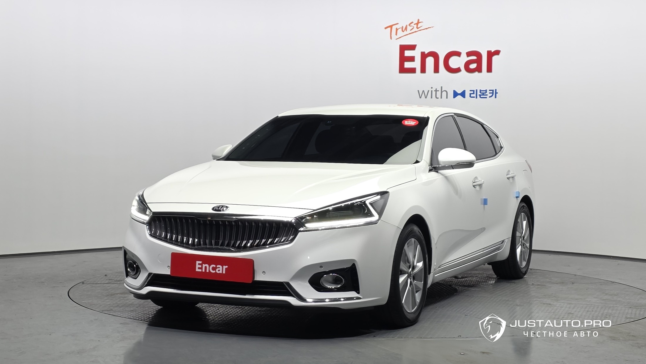 Автомобиль Kia K7