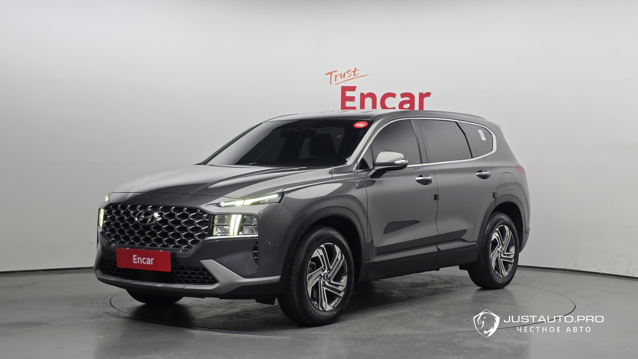 Автомобиль Hyundai Santafe