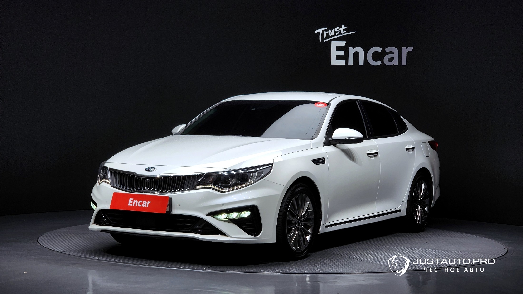 Автомобиль Kia K5