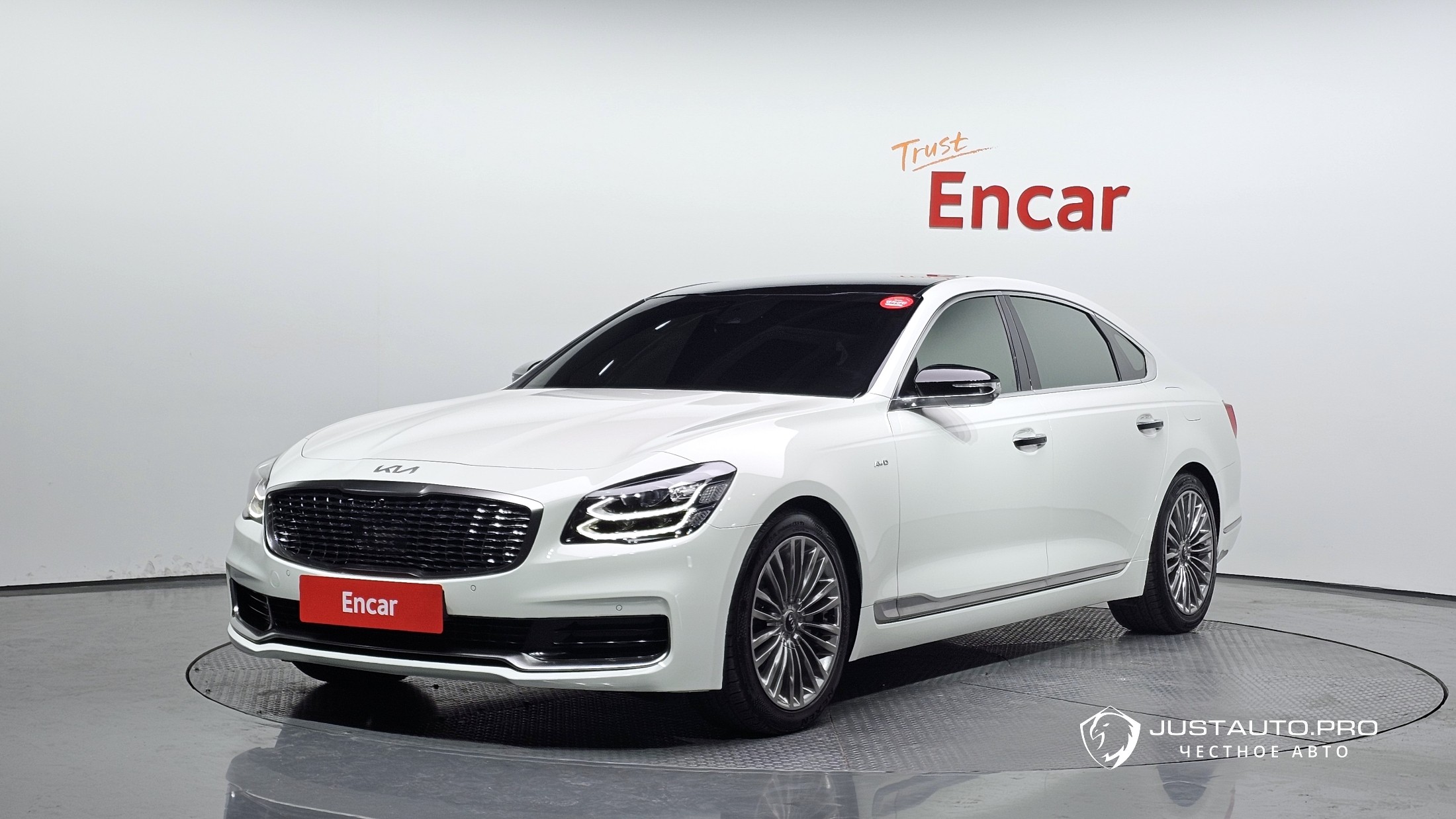 Автомобиль Kia K9