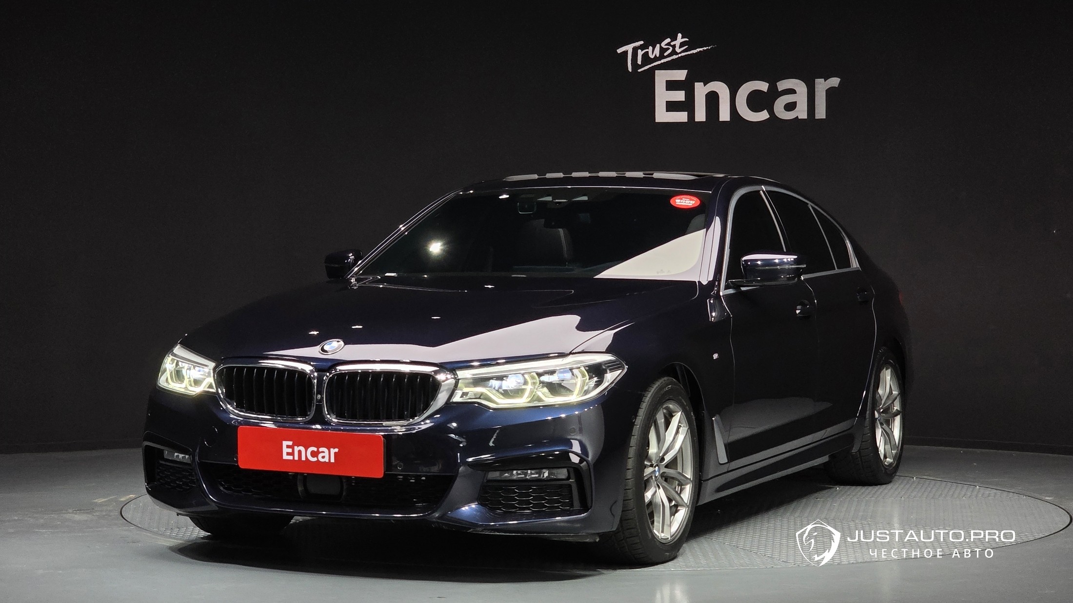 Автомобиль BMW 5-Series