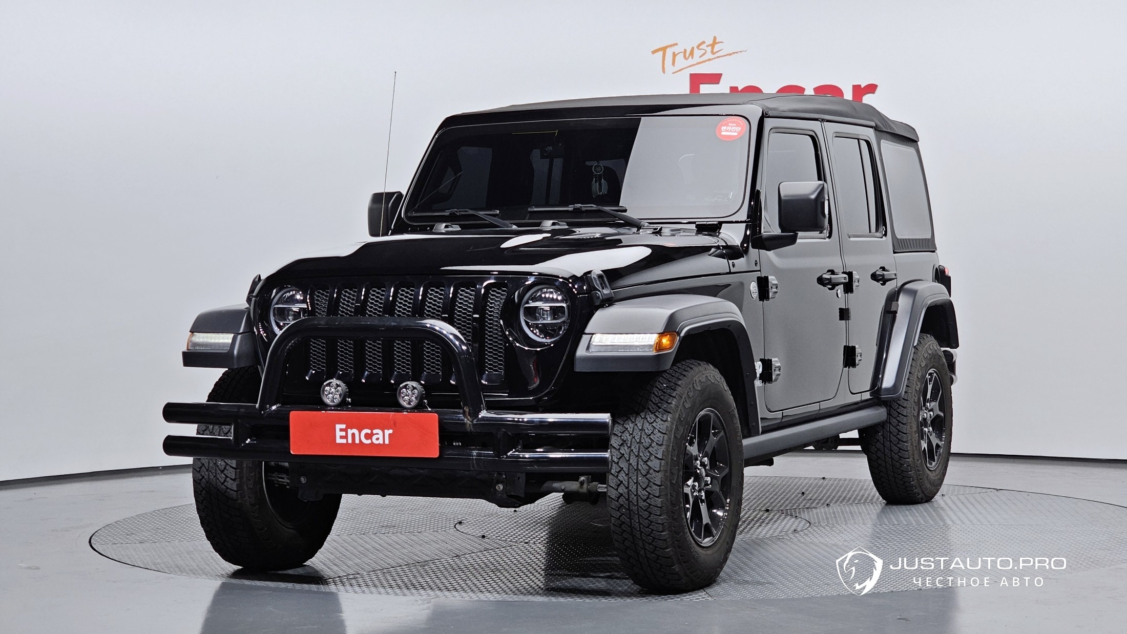 Автомобиль Jeep Wrangler