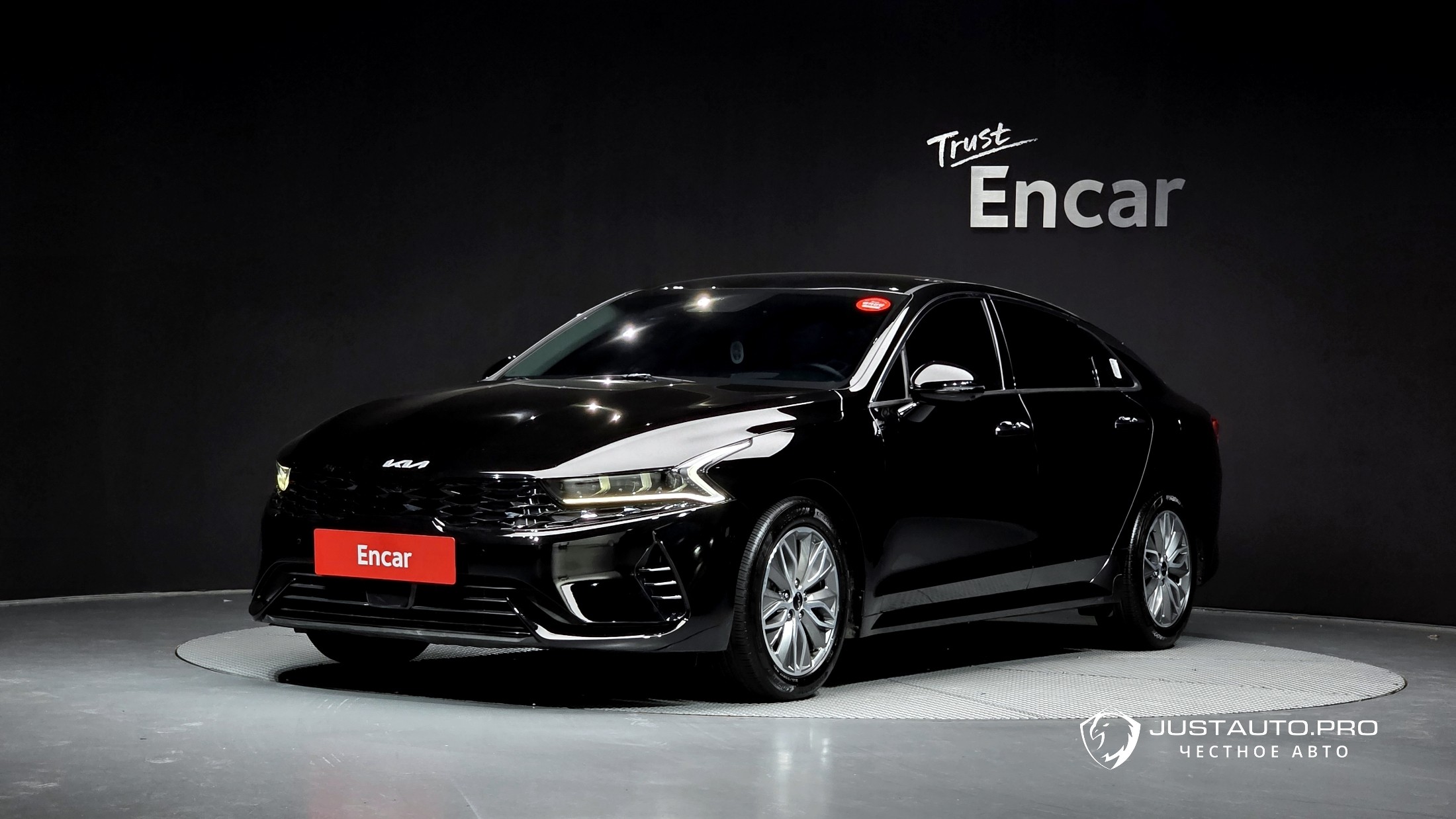 Автомобиль Kia K5