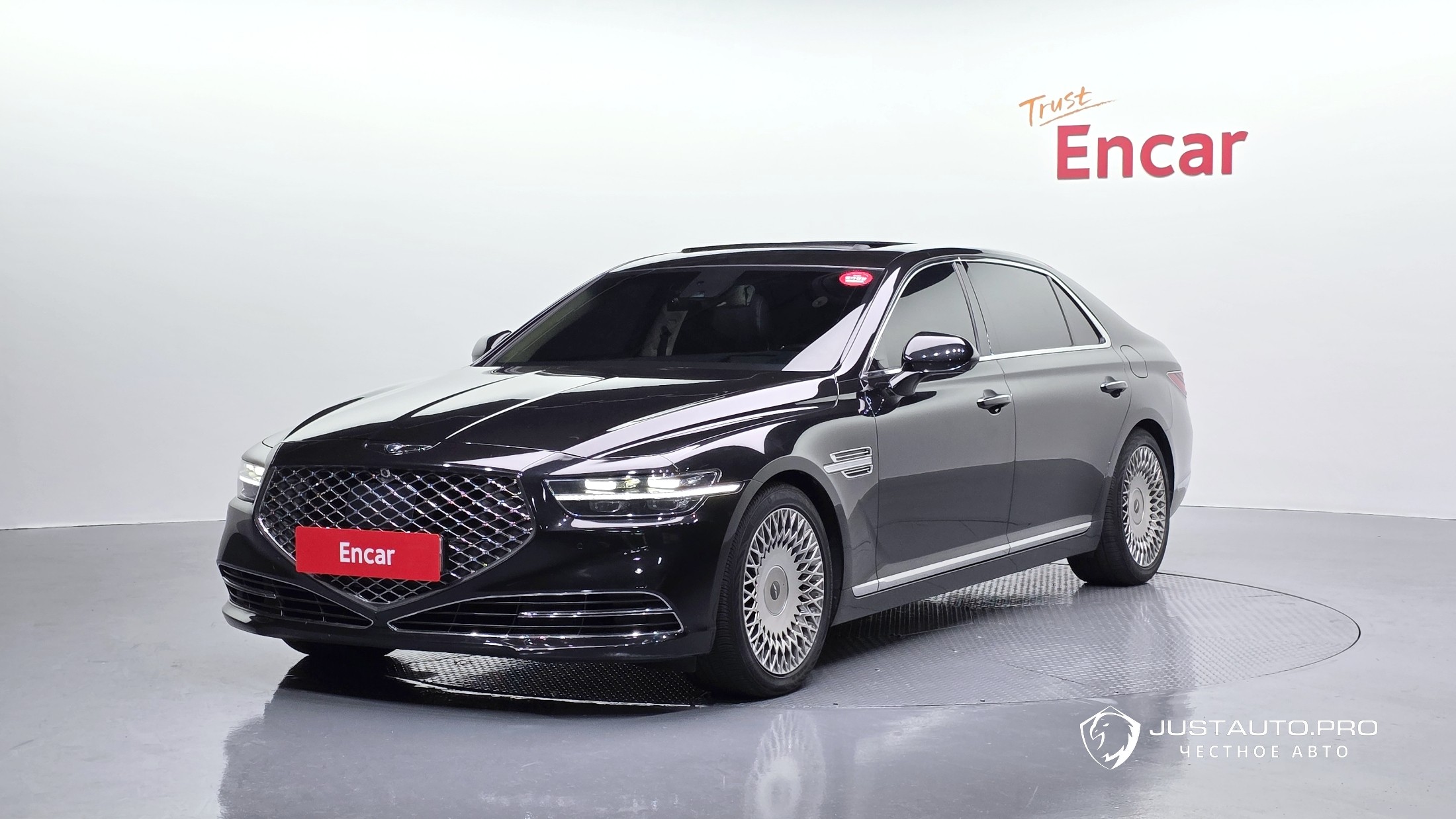 Автомобиль Genesis G90