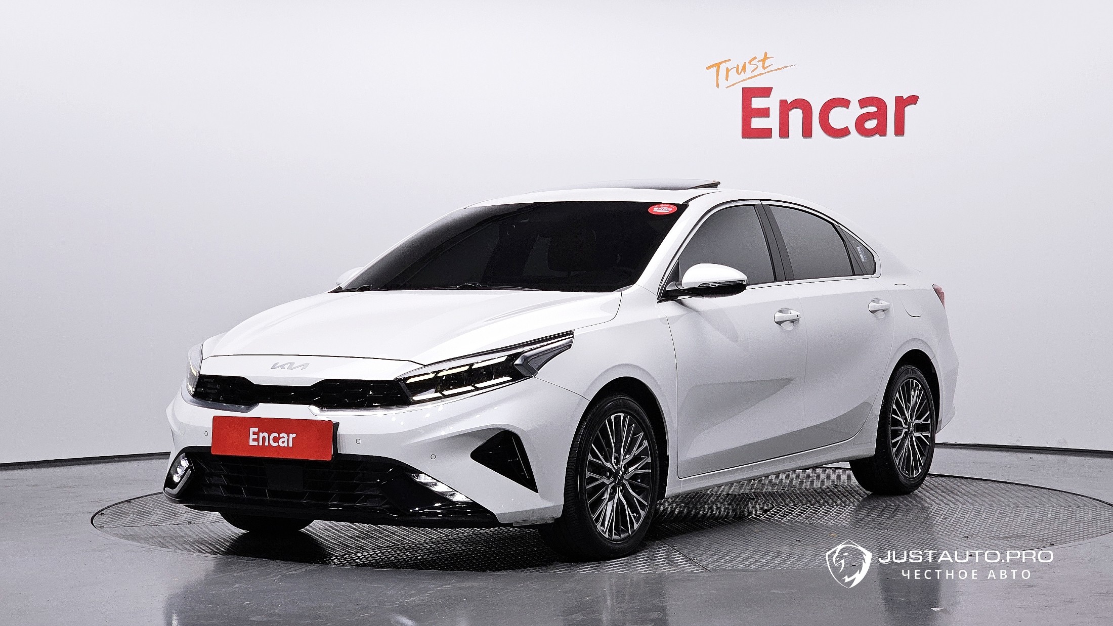 Автомобиль Kia K3