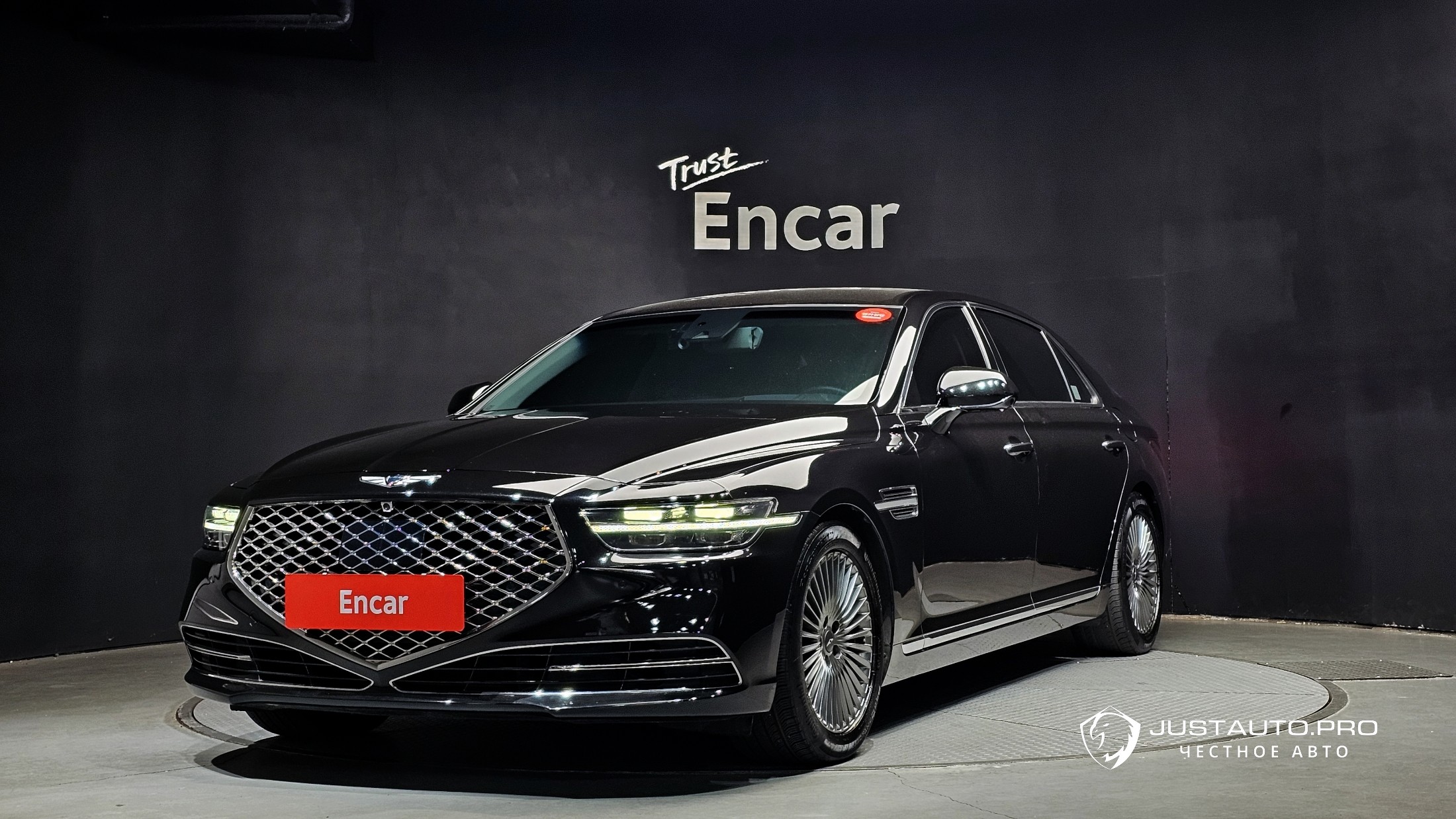 Автомобиль Genesis G90