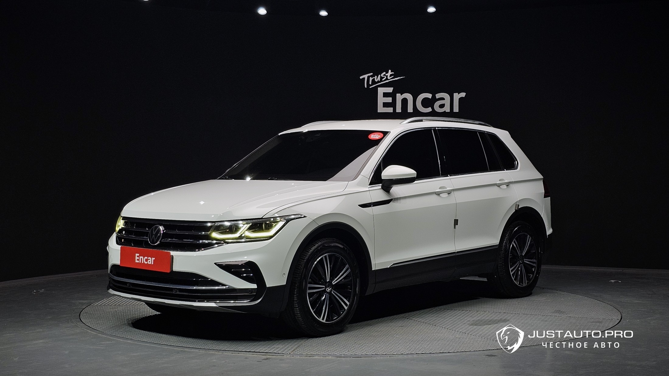 Автомобиль Volkswagen Tiguan