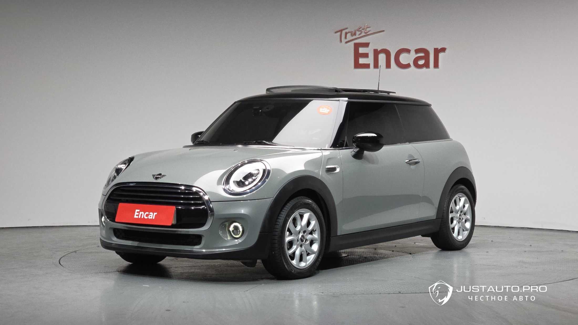 Автомобиль Mini Cooper