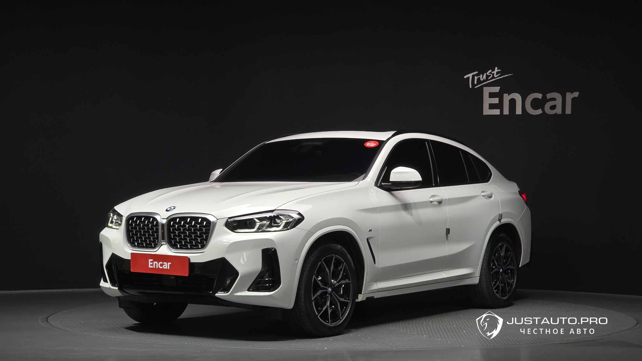 Автомобиль BMW X4