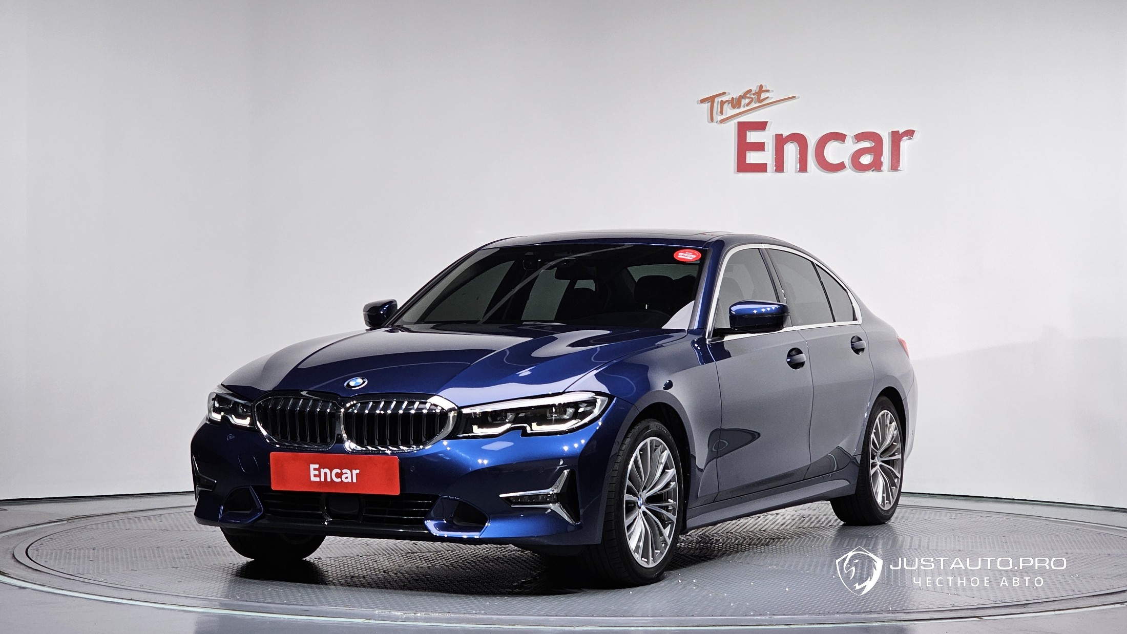 Автомобиль BMW 3-Series