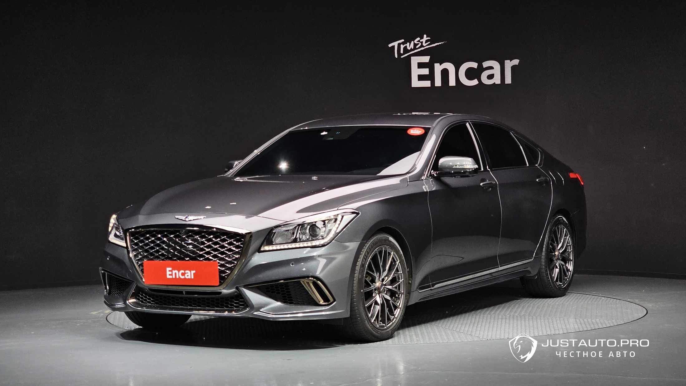 Автомобиль Genesis G80