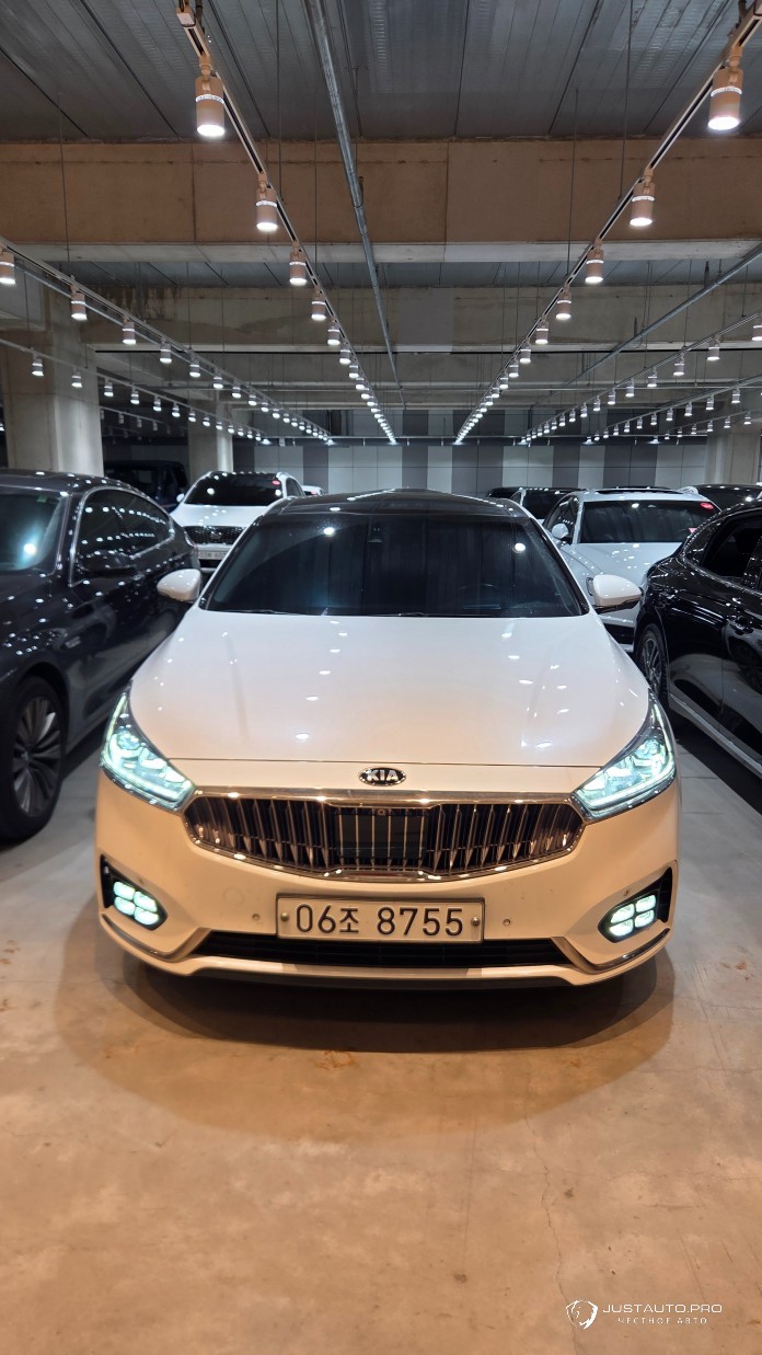 Автомобиль Kia K7