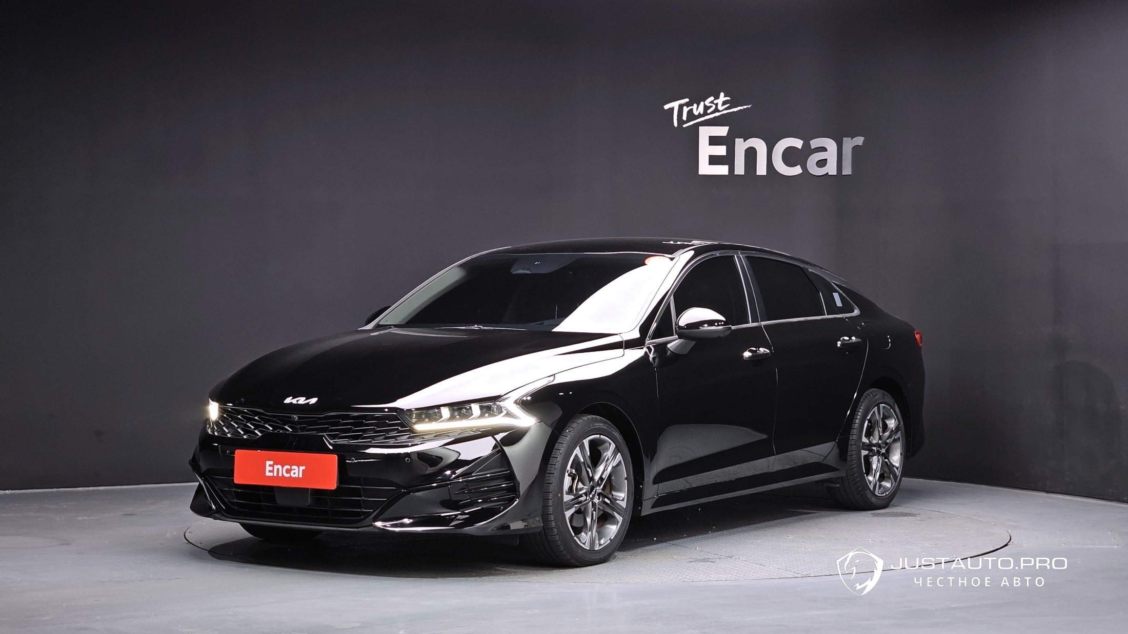 Автомобиль Kia K5