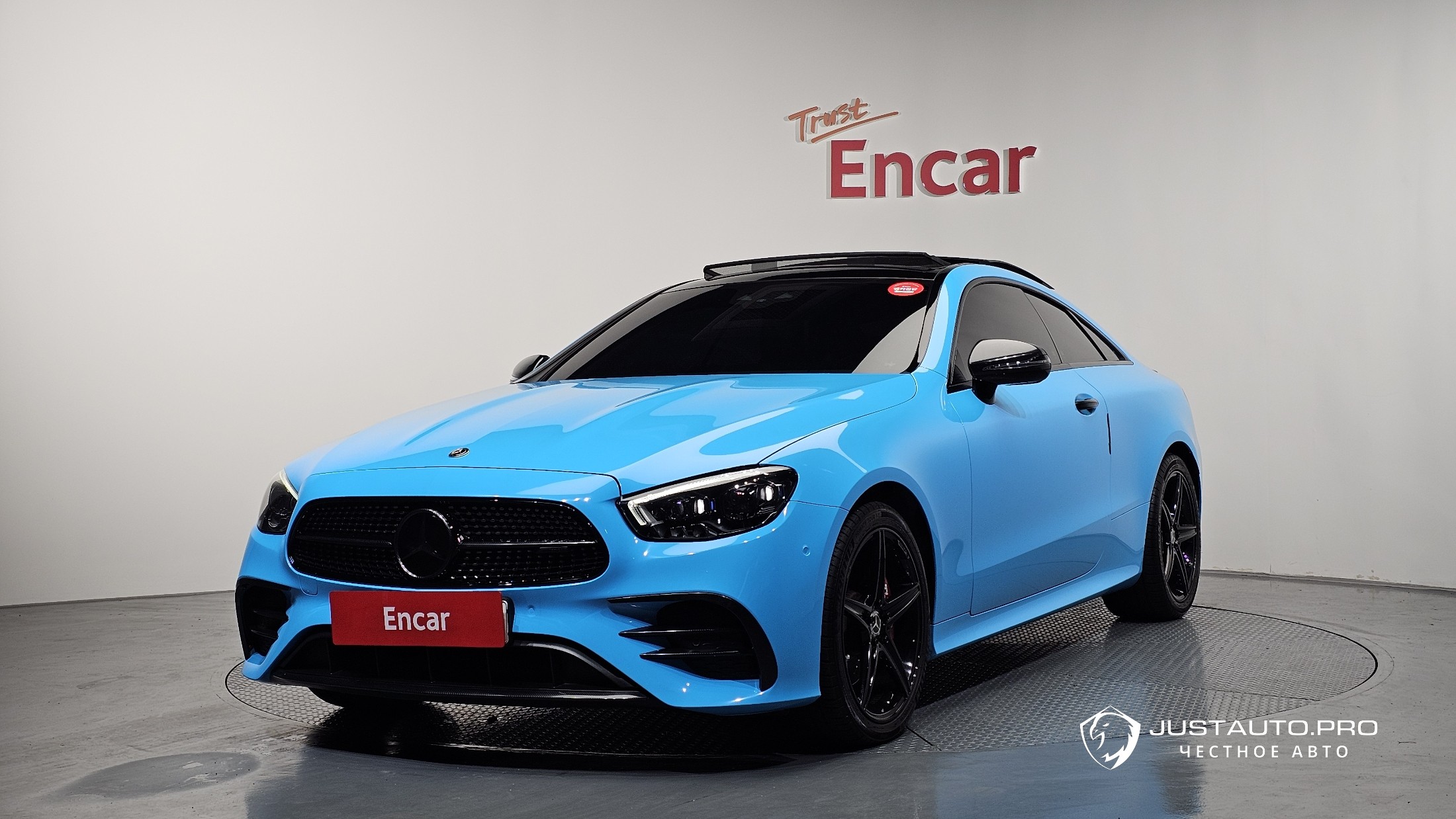 Автомобиль Mercedes-Benz E-Class