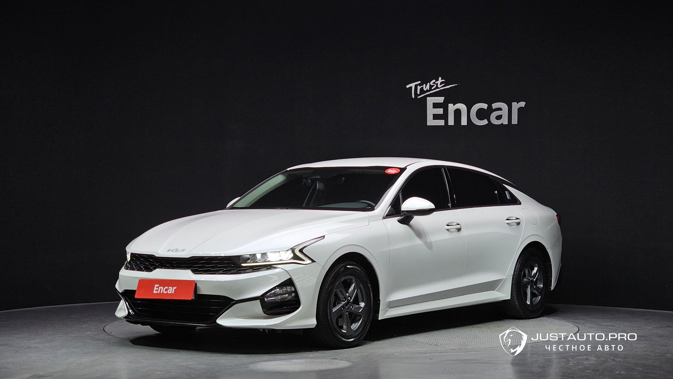 Автомобиль Kia K5