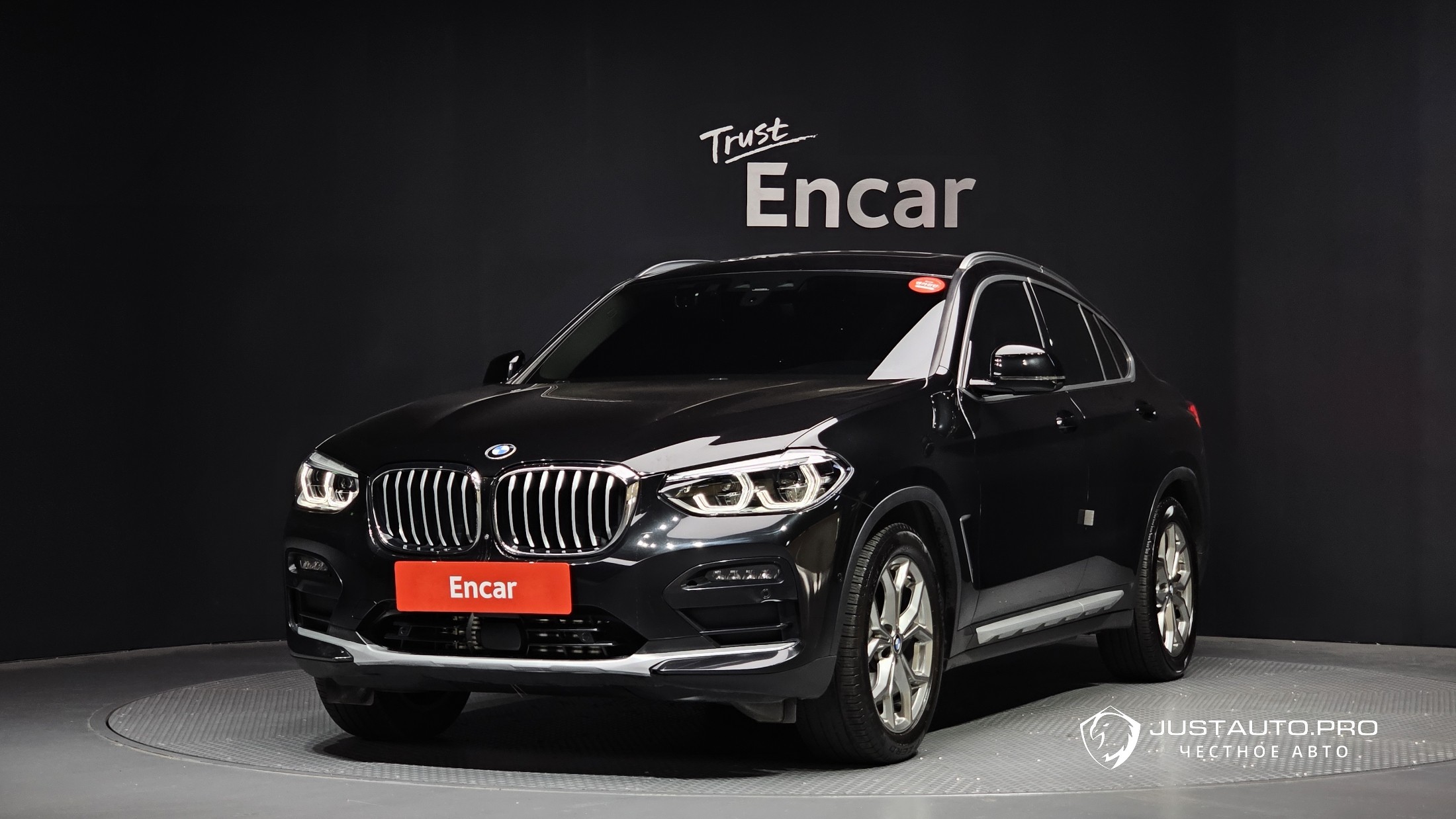 Автомобиль BMW X4
