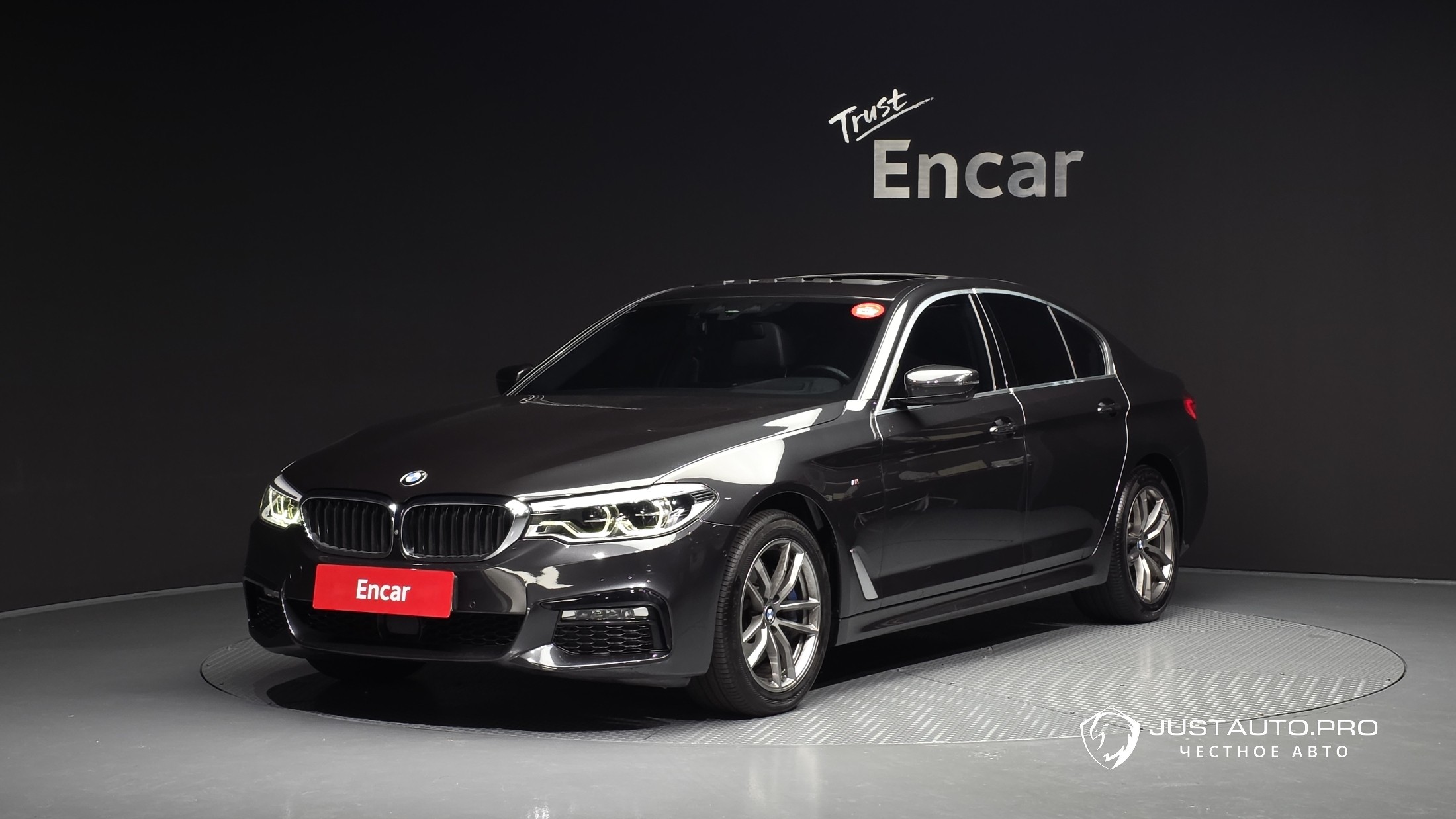 Автомобиль BMW 5-Series