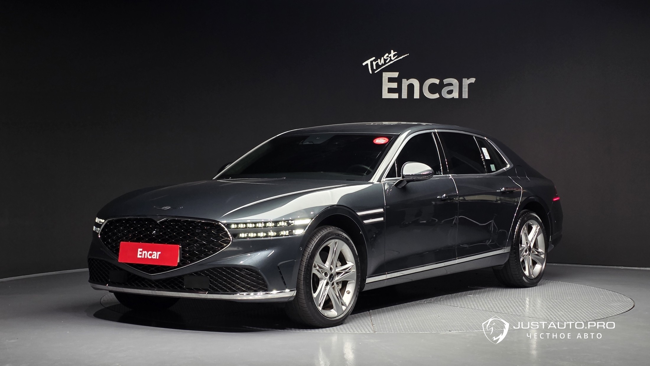 Автомобиль Genesis G90