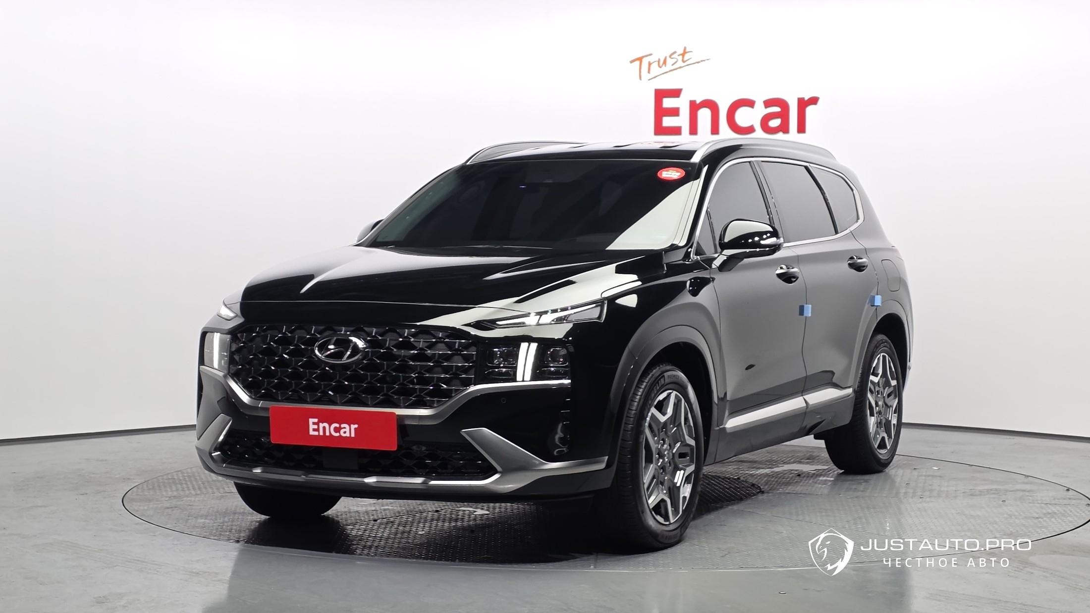 Автомобиль Hyundai Santafe
