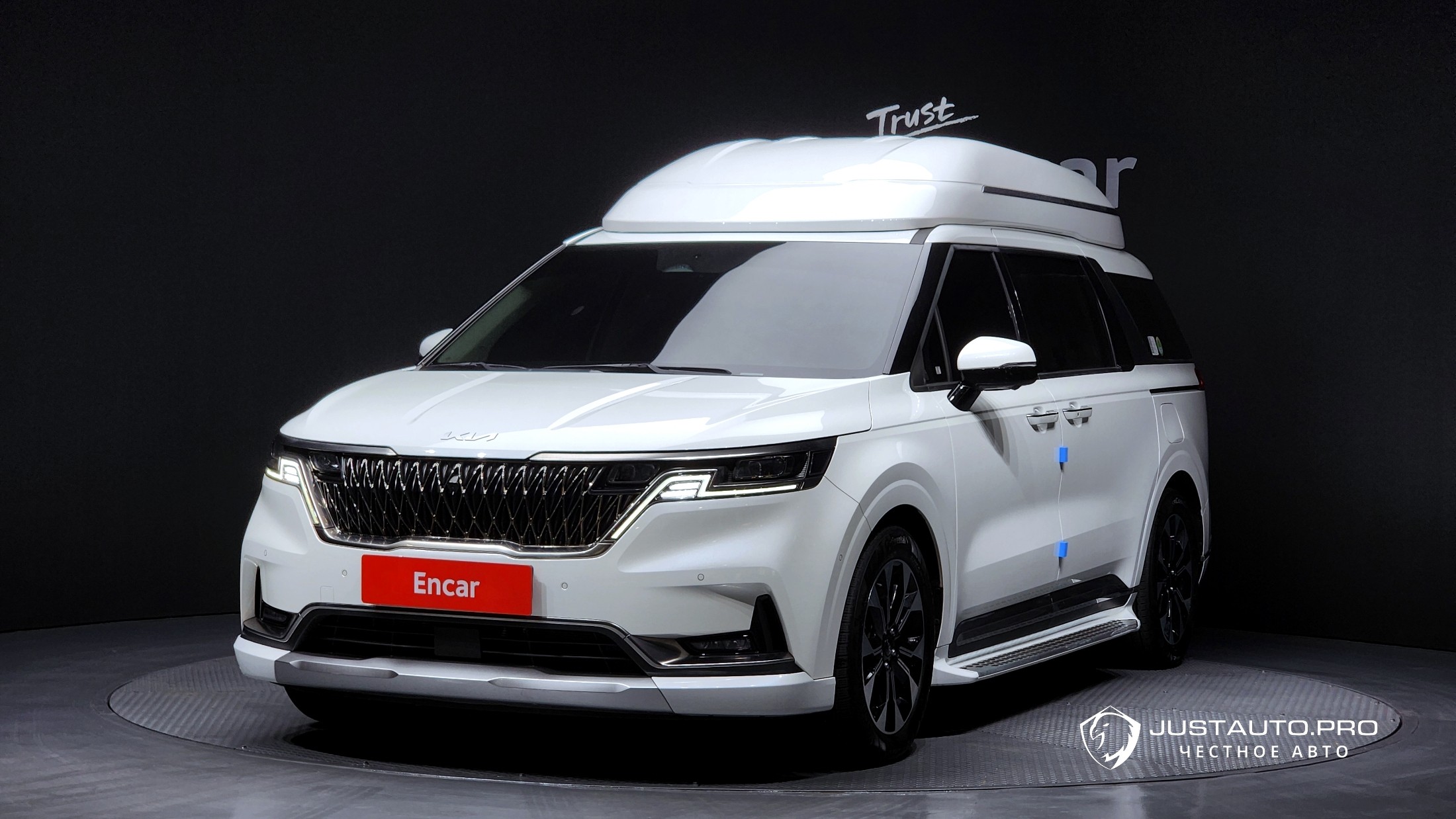 Автомобиль Kia Canival