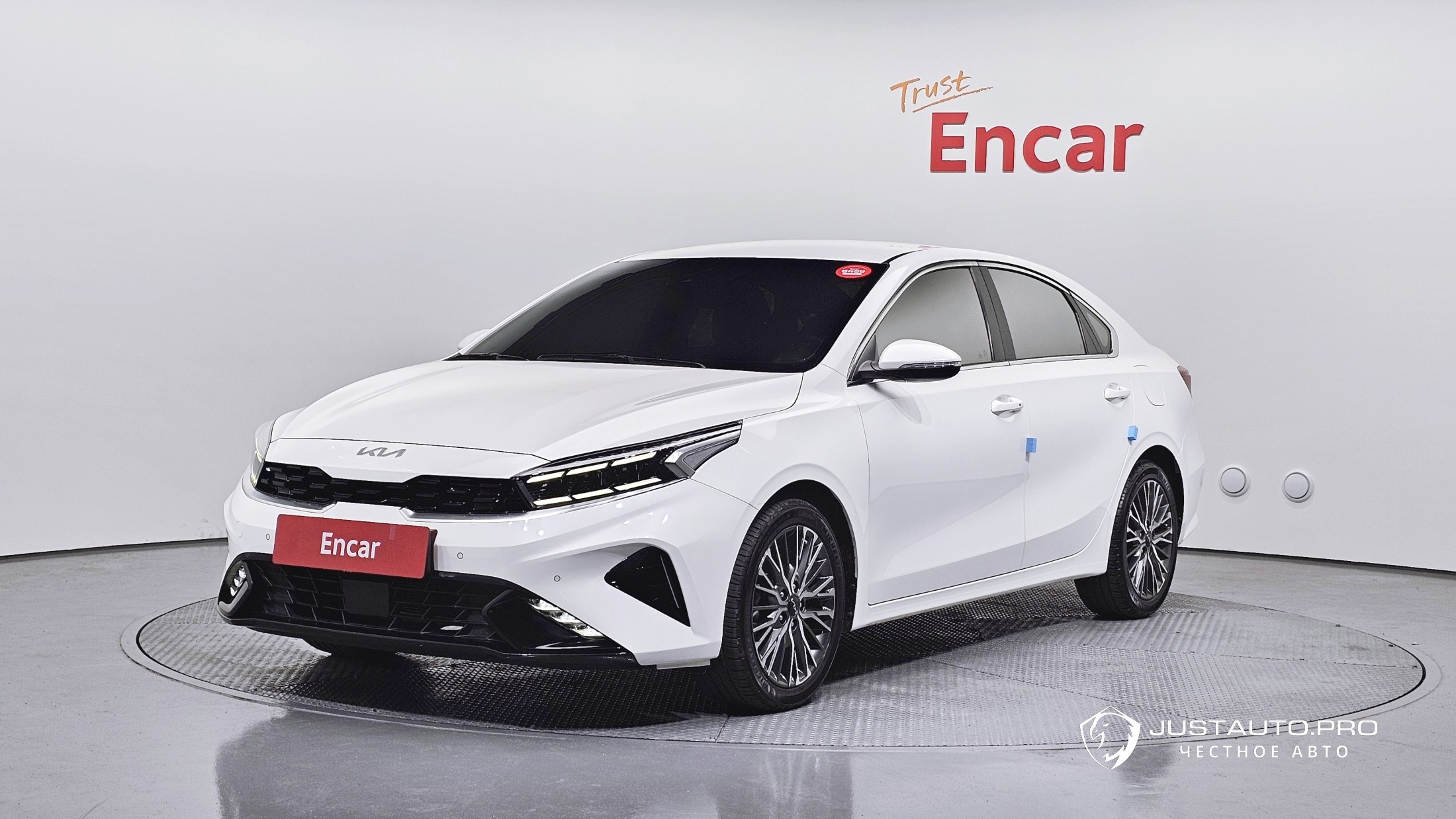 Автомобиль Kia K3