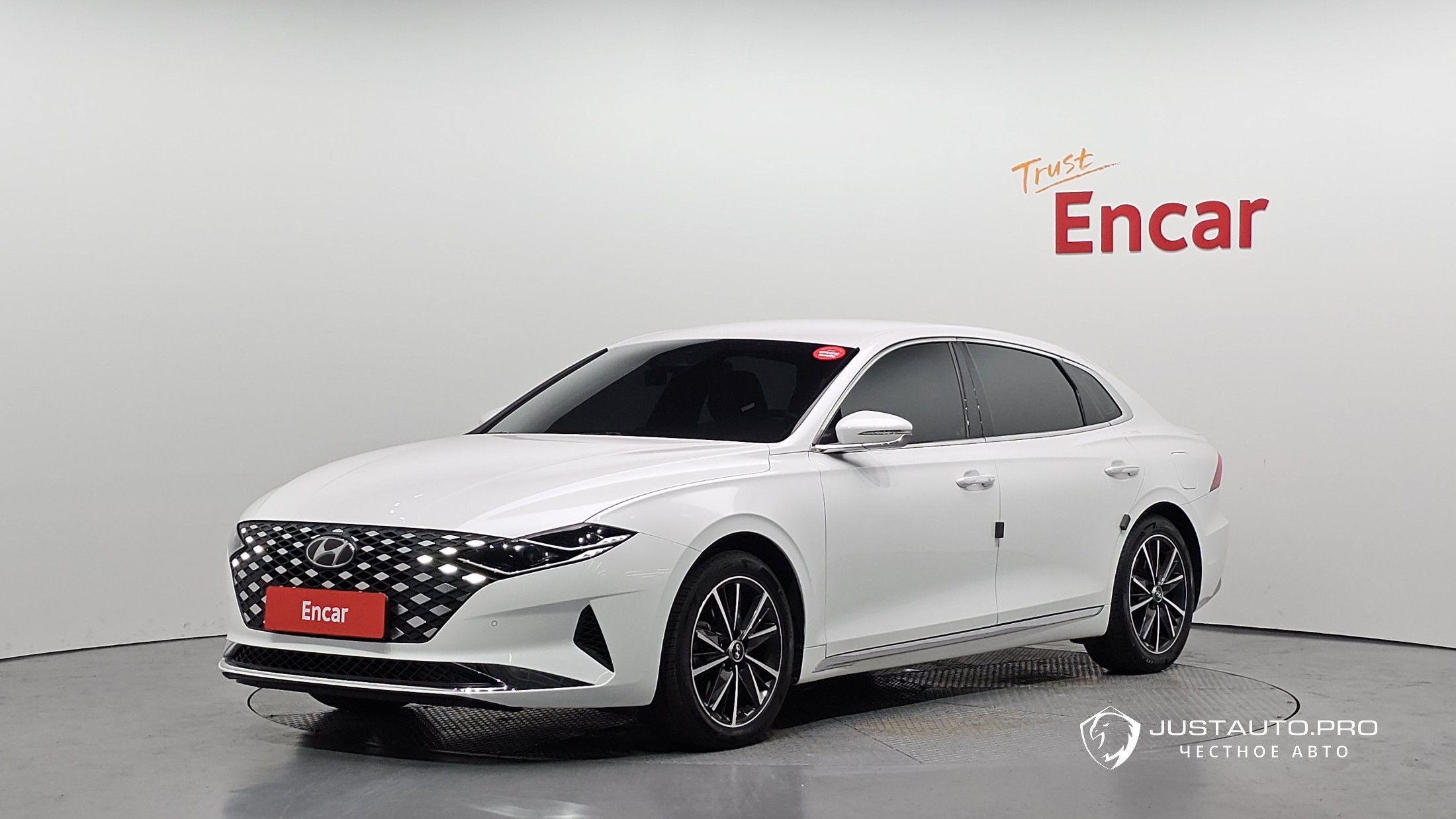 Автомобиль Hyundai Grandeur