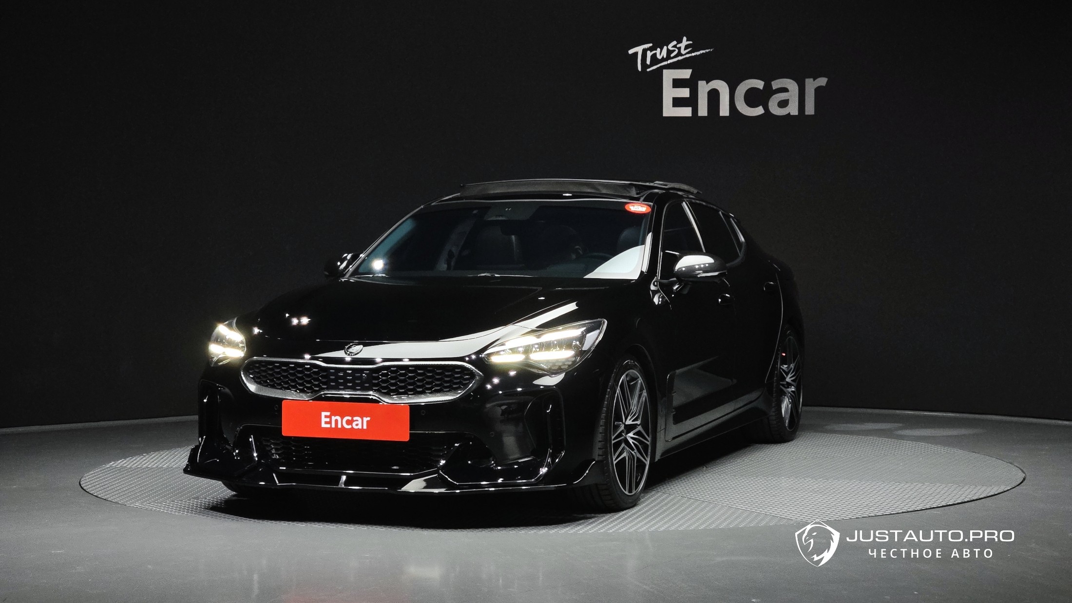 Автомобиль Kia Stinger